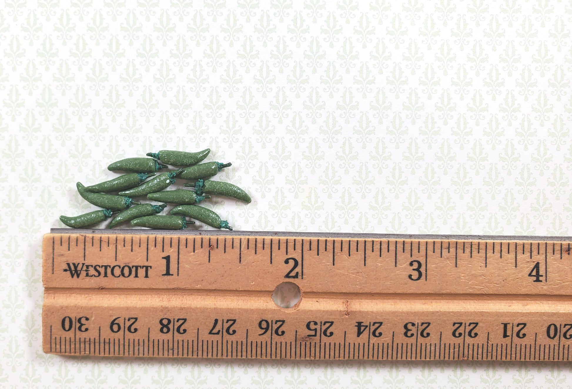 Dollhouse Green Chili Peppers Set of 12 1:12 Scale Miniature Food Kitchen Grocer