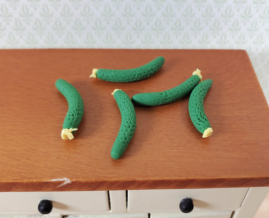 Dollhouse Green Zucchini 5 Pieces 1:12 Scale Miniature Food Vegetables
