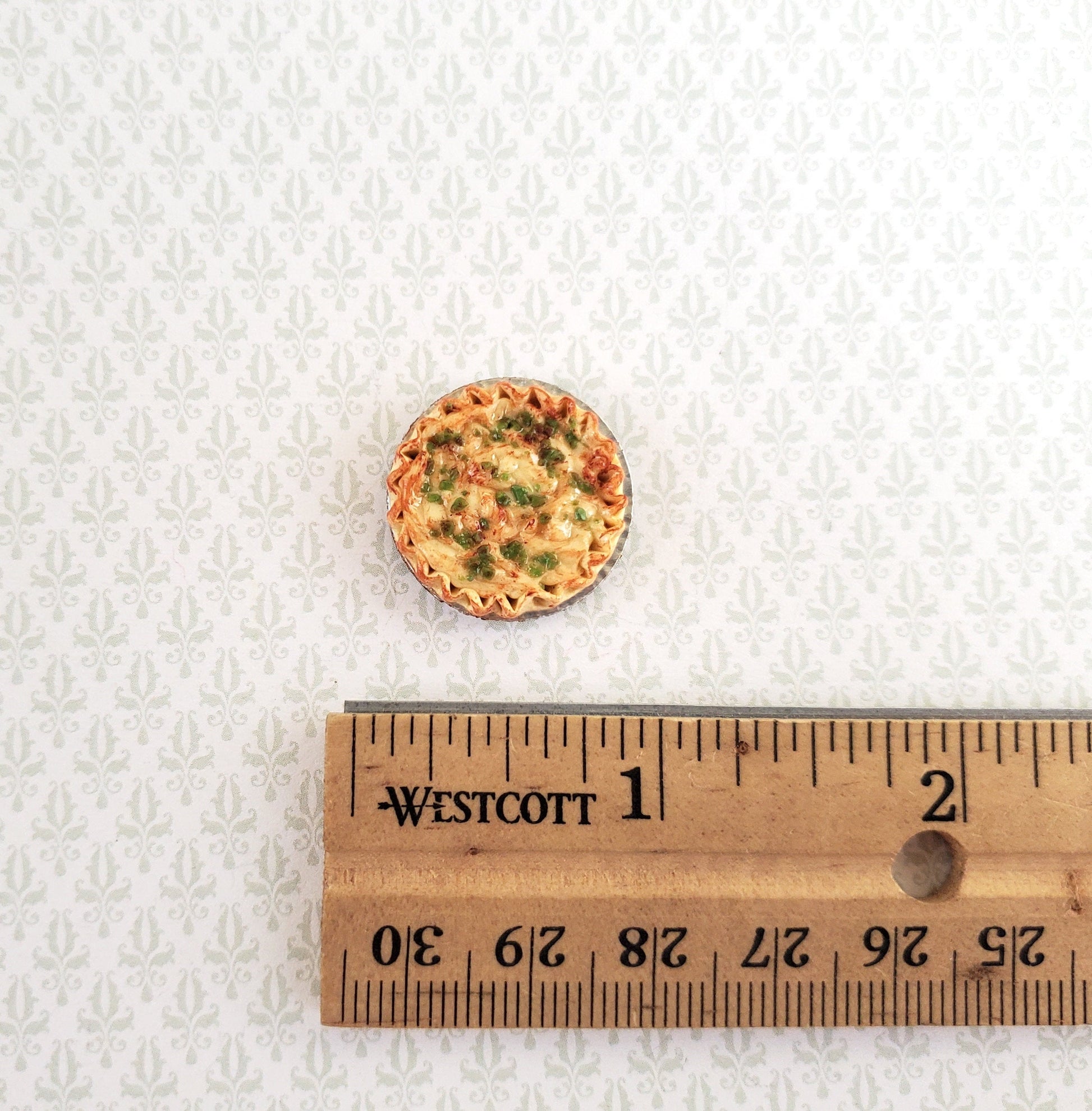 Dollhouse Spinach Quiche in Pie Tin 1:12 Scale Miniature Kitchen Food