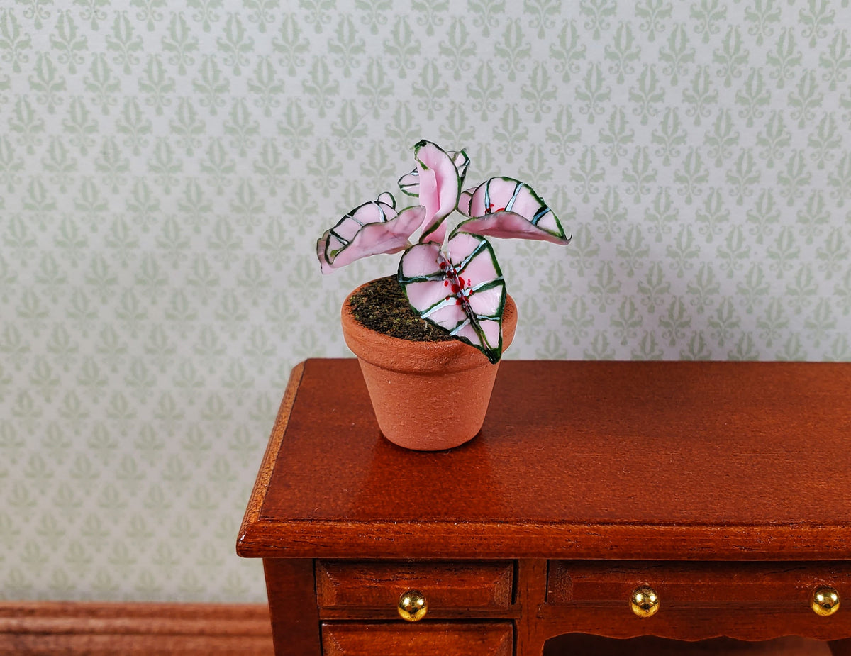 Dollhouse Houseplant Caladium Potted Plant 1:12 Scale Miniature Terra Cotta Pot