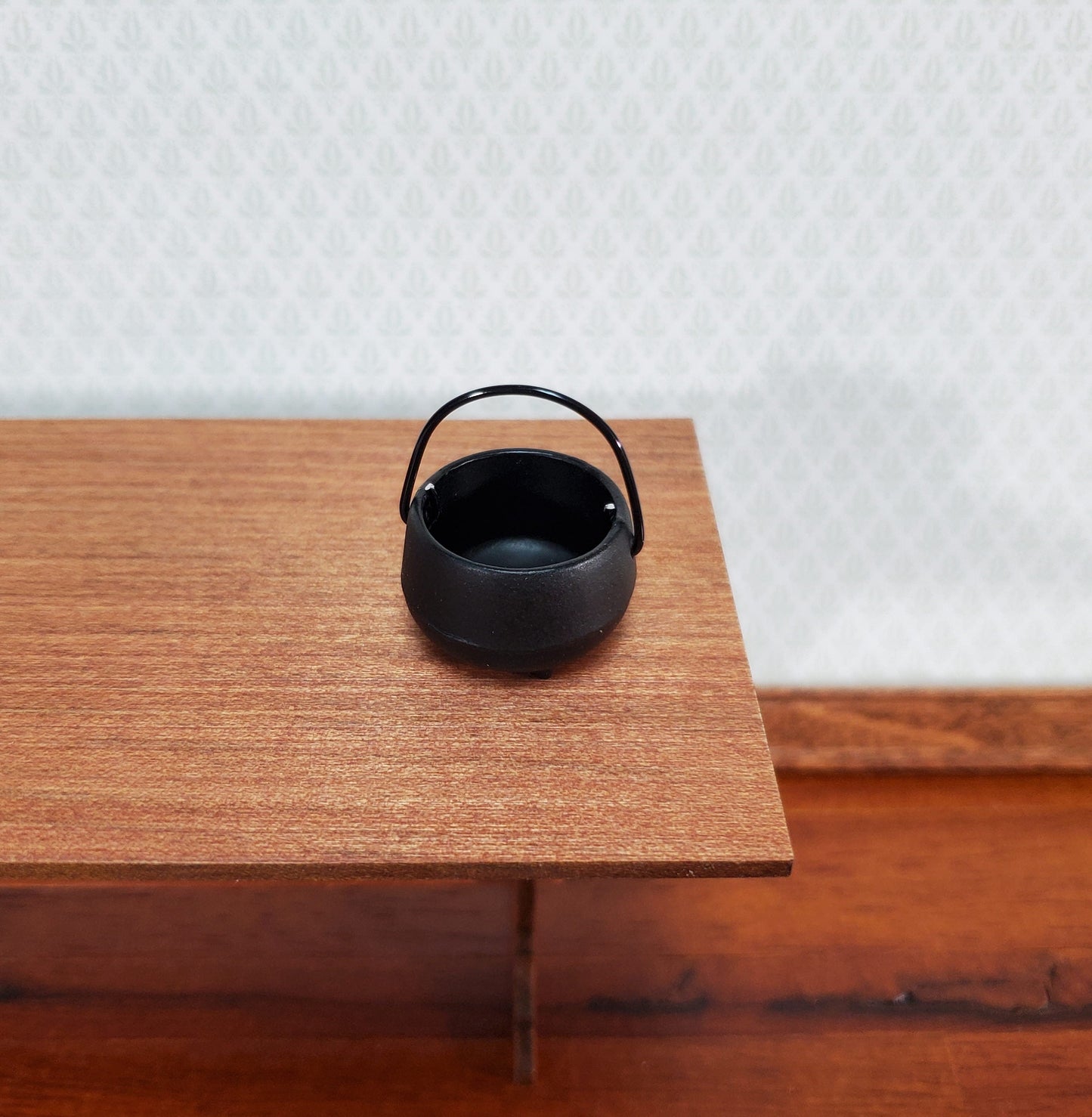 Miniature Black Pot with Handle Metal Black "Cast Iron" Look 1:12 Scale Dollhouse