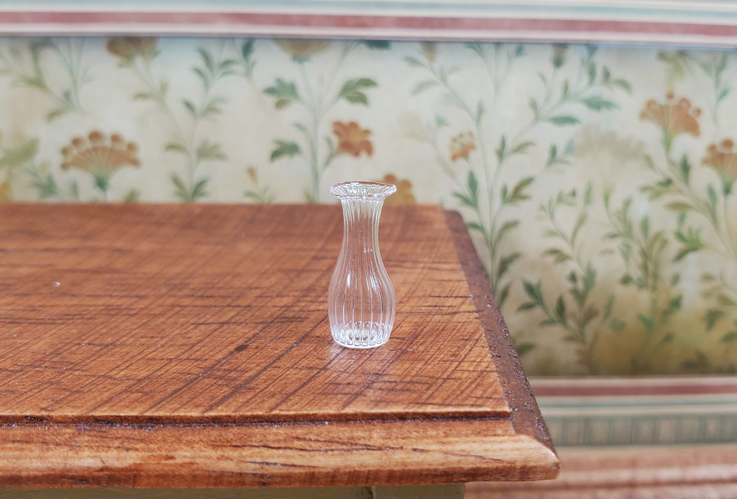 Dollhouse Ridged Glass Bud Vase 1:12 Scale Miniature Flowers Decoration