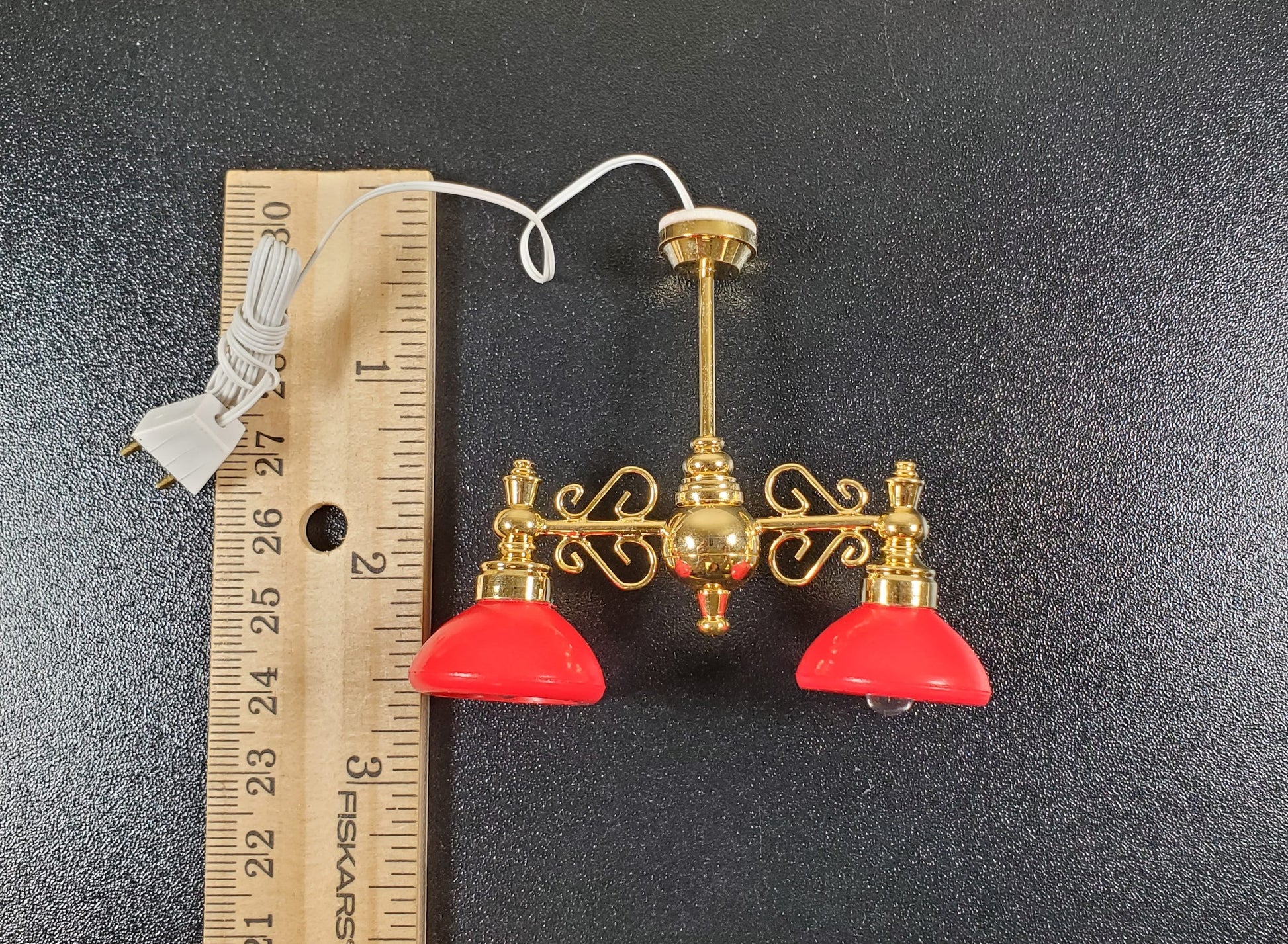 Dollhouse Billiard Light Red Shades 12 Volt w/ Plug 1:12 Scale Miniature