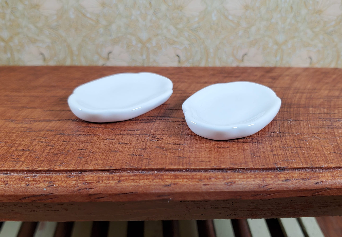 Dollhouse Small White Ceramic Serving Platter Set of 2 1:12 Scale Miniaturee