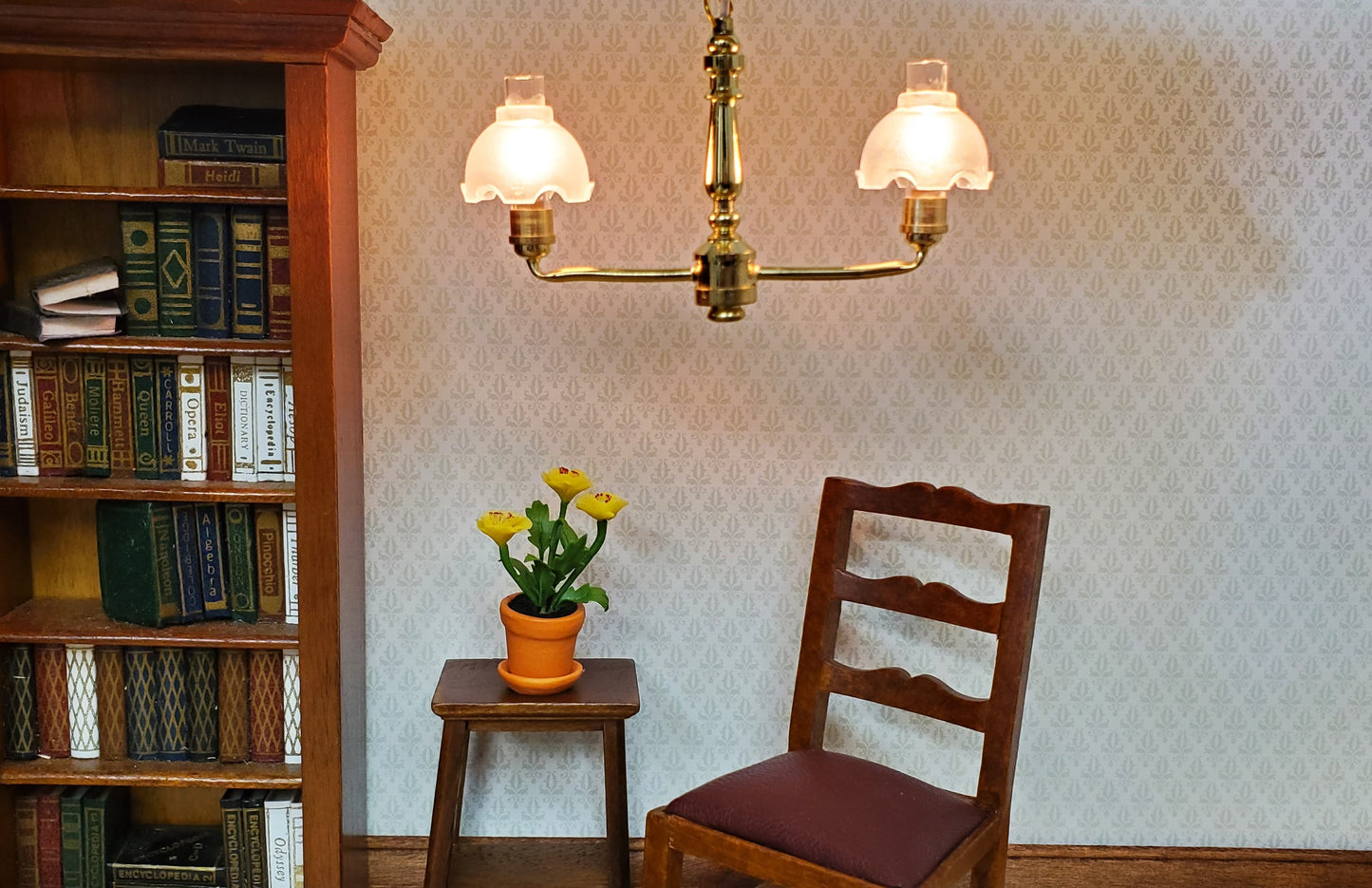 Dollhouse 2 Arm Colonial Chandelier Light 12 Volt with Plug 1:12 Scale Miniature