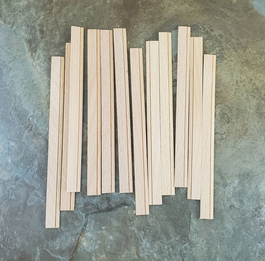 Dollhouse Miniatures Baseboard Trim 6" x12 Scrap Pieces 1:12 Scale CLA77945