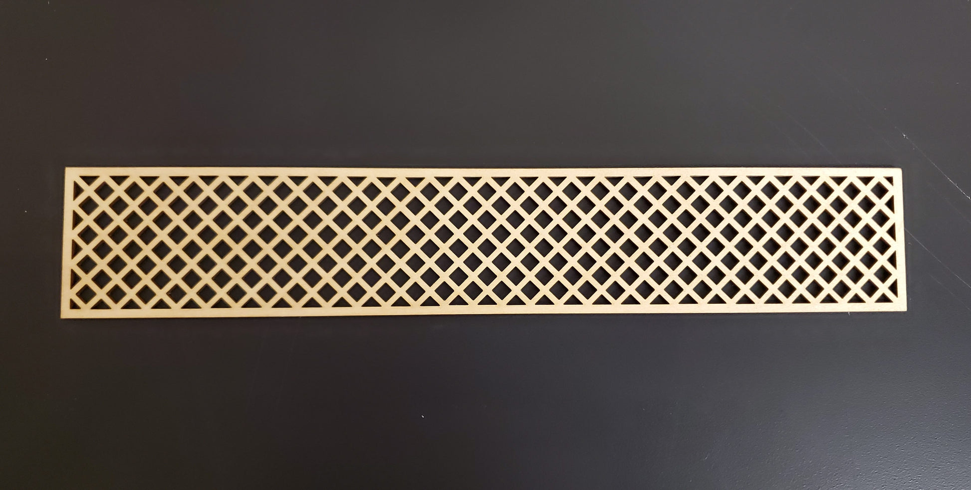Dollhouse Lattice Decoration Exterior Architectural Detail 1:12 Scale Miniature