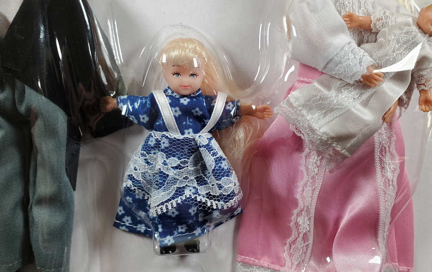 Dollhouse Victorian Family Dolls Dad Mom Daughter Baby Poseable 1:12 Scale