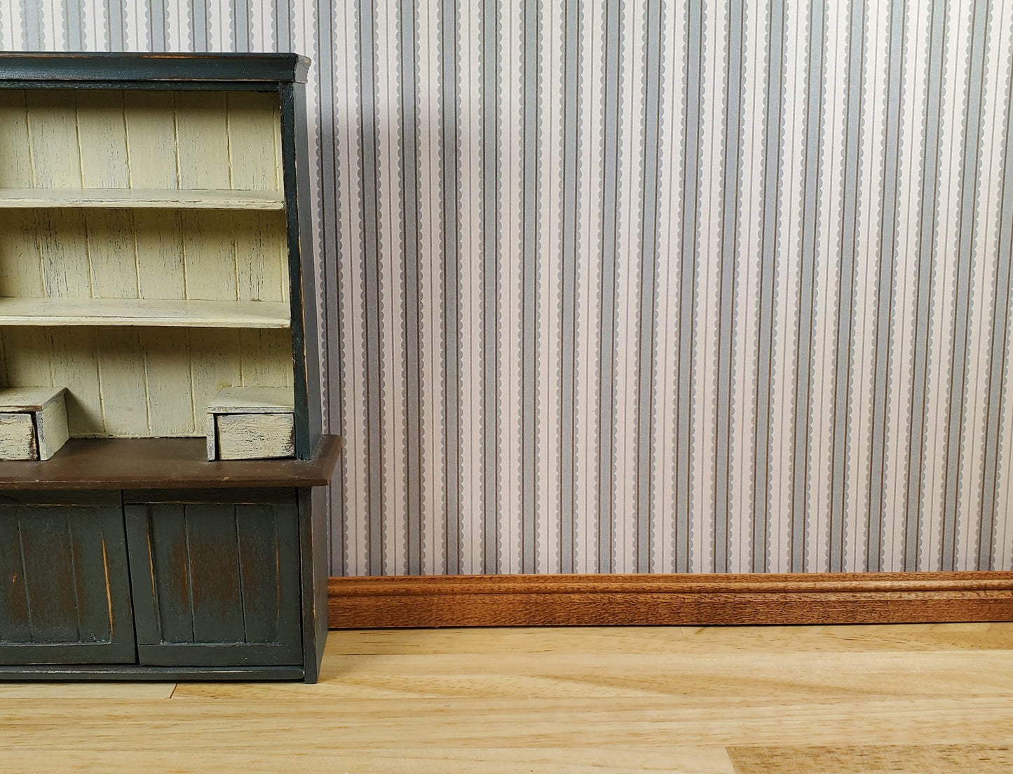 Dollhouse Wallpaper 3 Sheets Hazy Blue Scalloped Stripes 1:12 Miniature