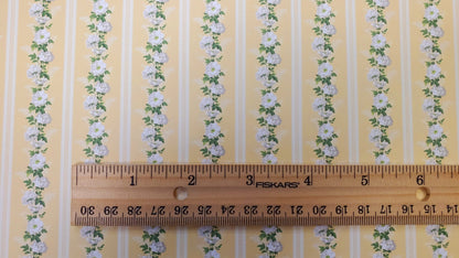 Dollhouse Wallpaper White Roses in Sunshine Bradbury & Bradbury 1:12 Scale