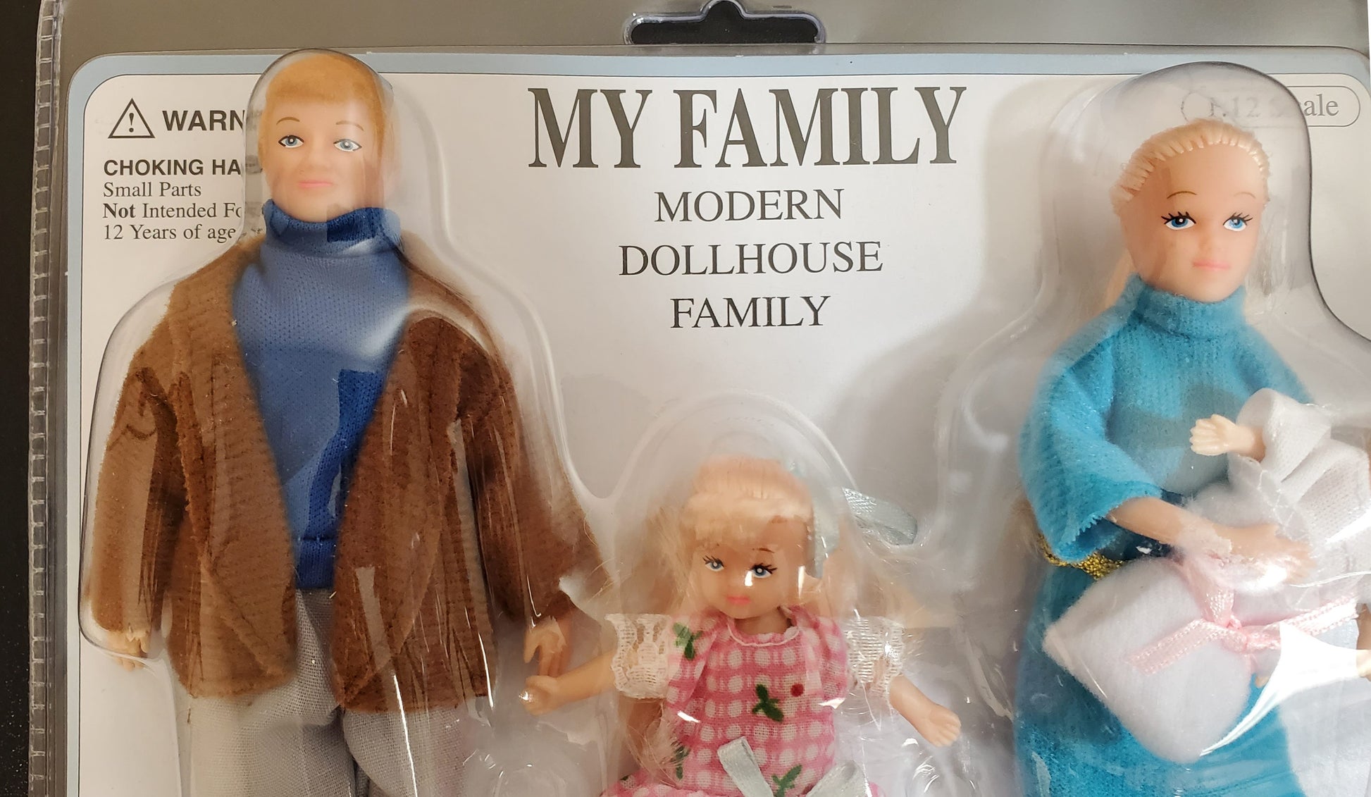 Dollhouse Modern Family Dolls Dad Mom Daughter Baby 1:12 Scale Removable Clothes