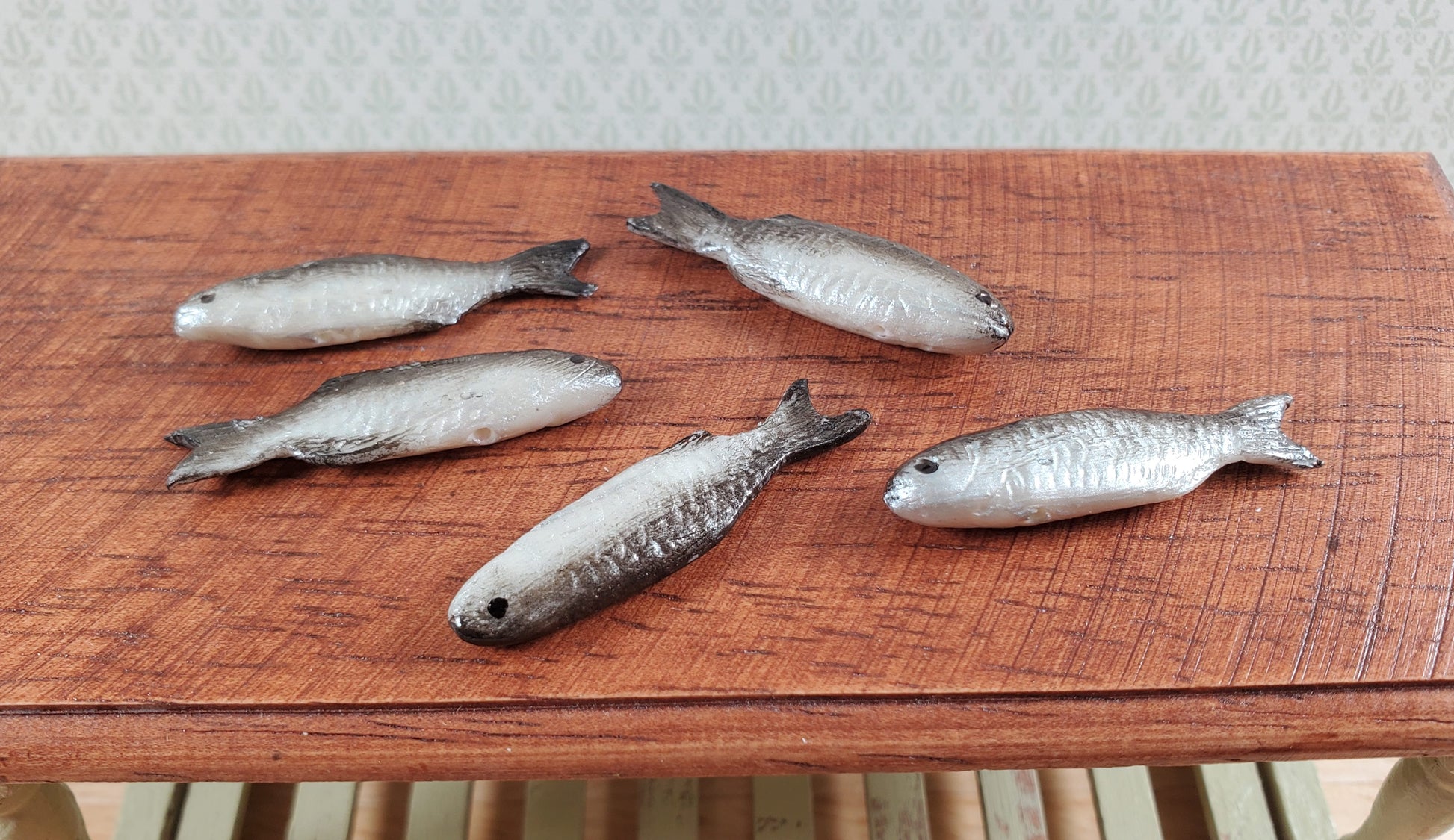 Miniature Bass Fish Set of 5 for Dollhouses Seafood Market Grocery Store 1 3/8"