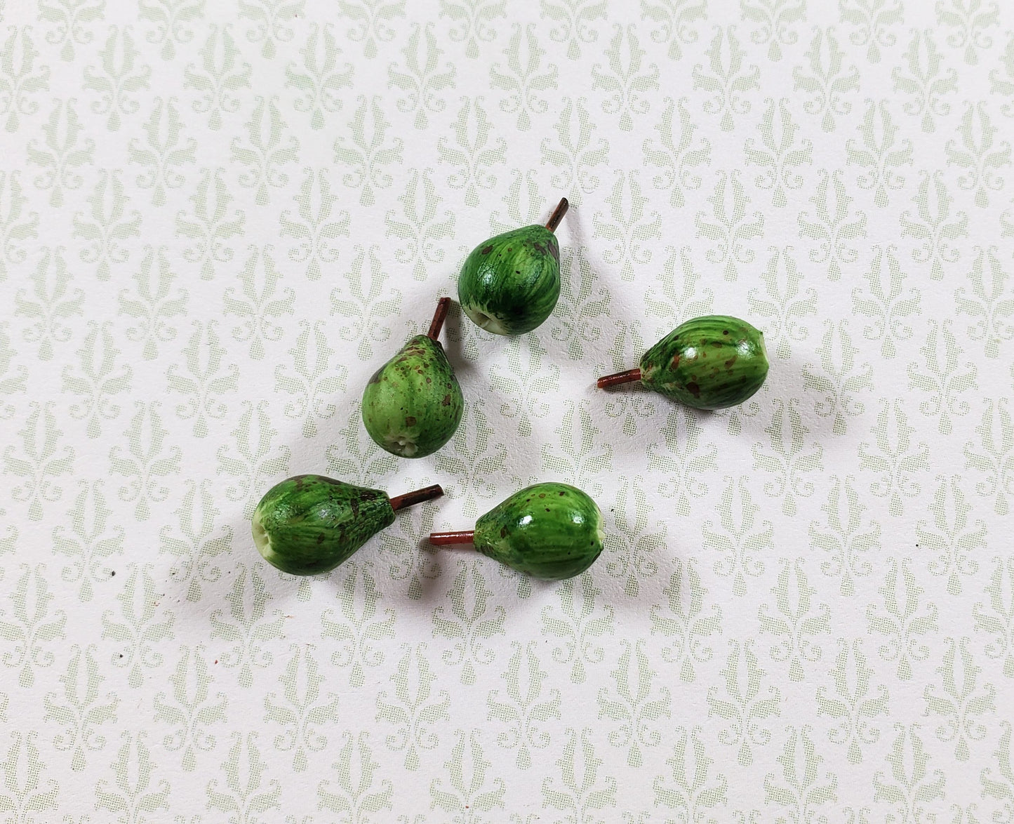 Dollhouse Green Pears Set of 5 1:12 Scale Miniature Kitchen Food