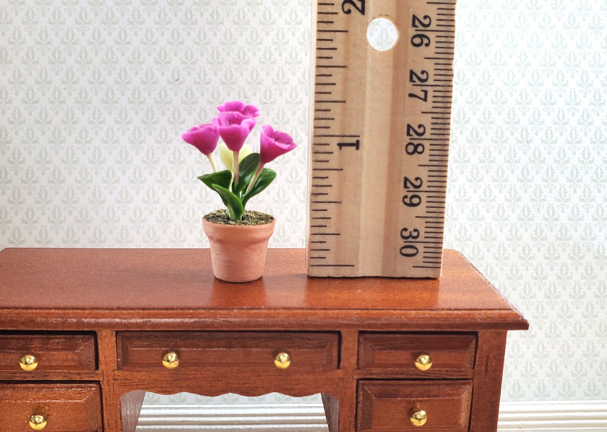 Dollhouse Potted Flowers Dark Pink 1:12 Scale Houseplant in Terra Cotta Pot