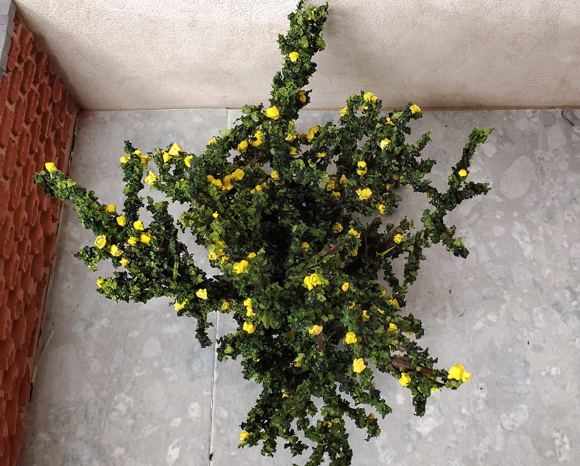 Dollhouse Rose Bush Yellow Large Flowering Shrub 1:12 Scale Miniature