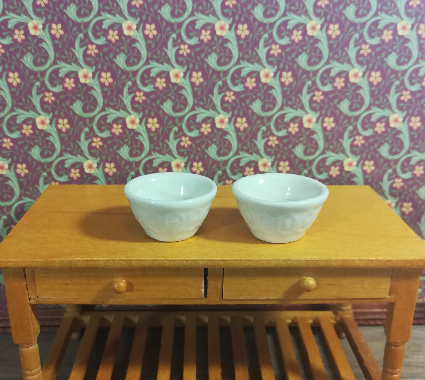 Dollhouse Mixing Bowls Large Ceramic with Pattern White x2 1:12 Scale Miniature