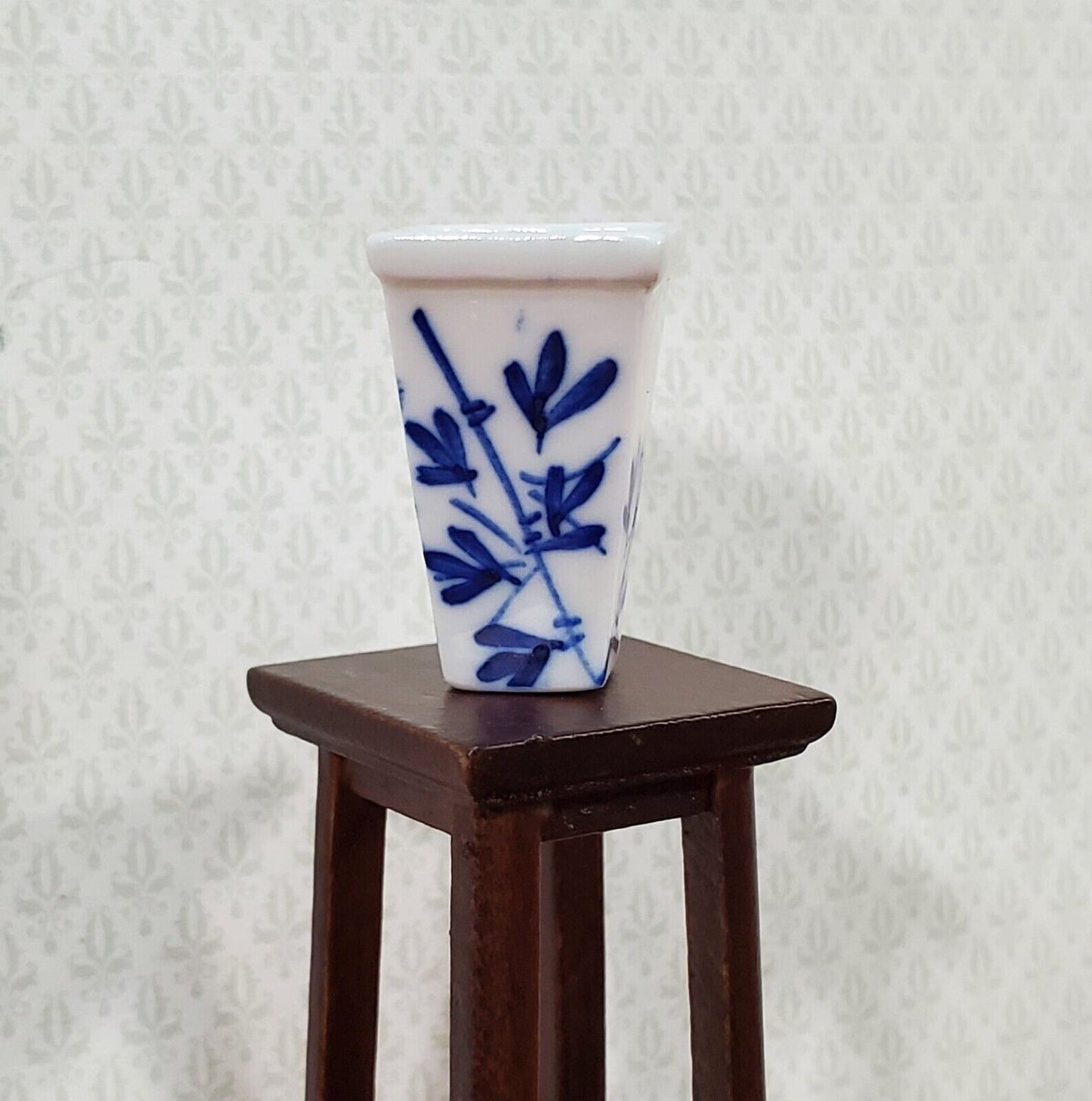 Dollhouse Blue & White Decorative Vase for Flowers Square 1:12 Scale Miniature