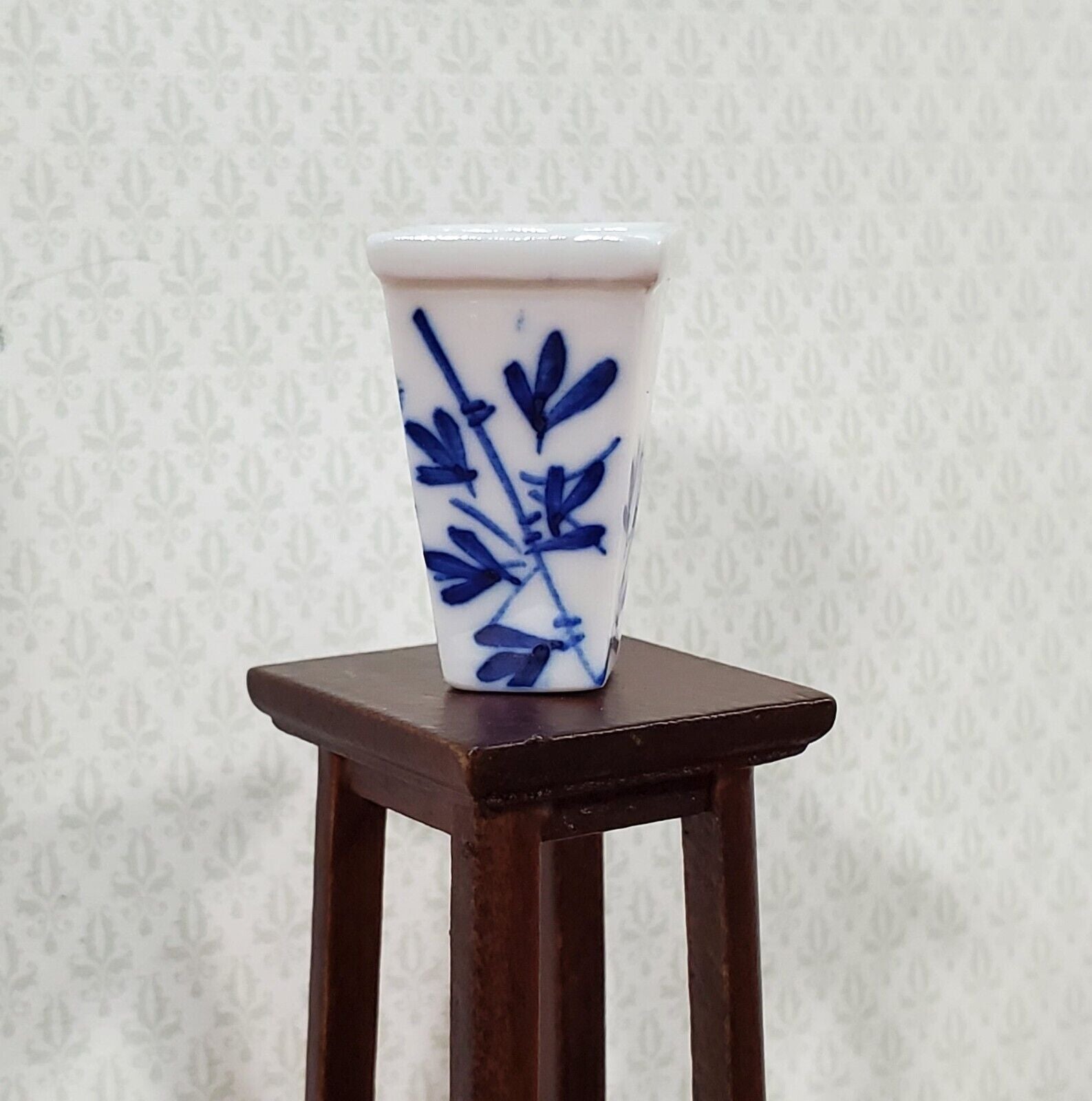 Dollhouse Blue & White Decorative Vase for Flowers Square 1:12 Scale Miniature