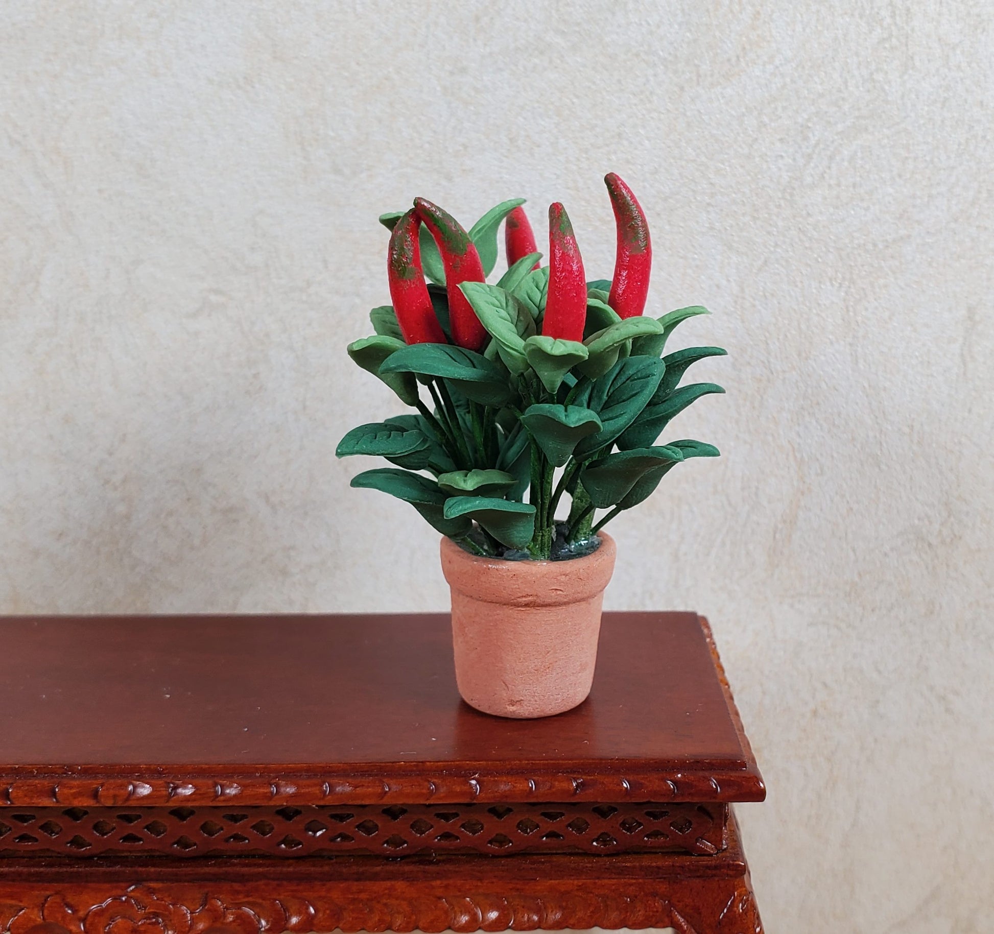 Dollhouse Red Chili Plant in a Terra Cotta Pot 1:12 Scale Miniature Houseplant