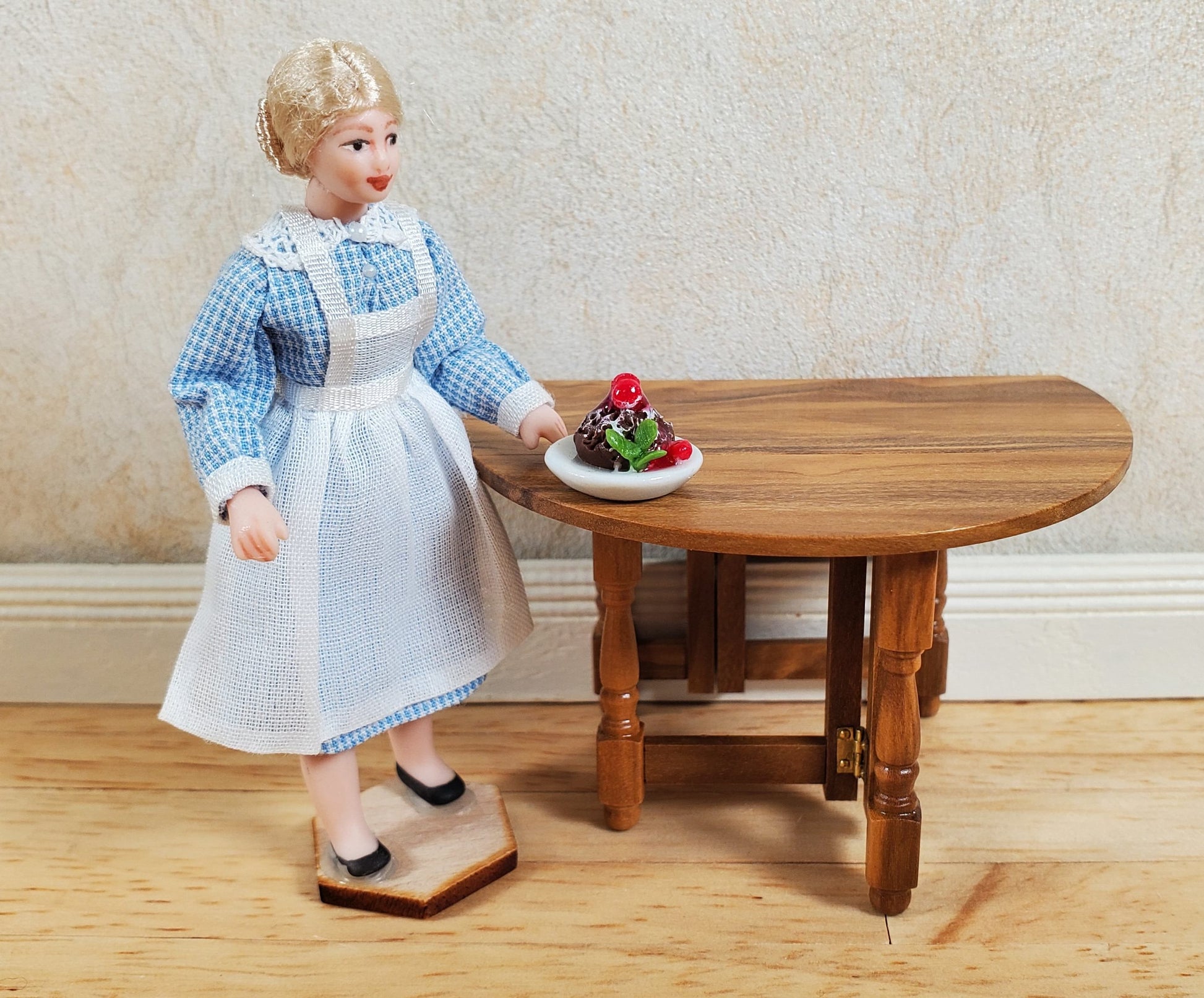 Dollhouse HALF SCALE Chocolate Souffle Cake 1:24 Miniature Food