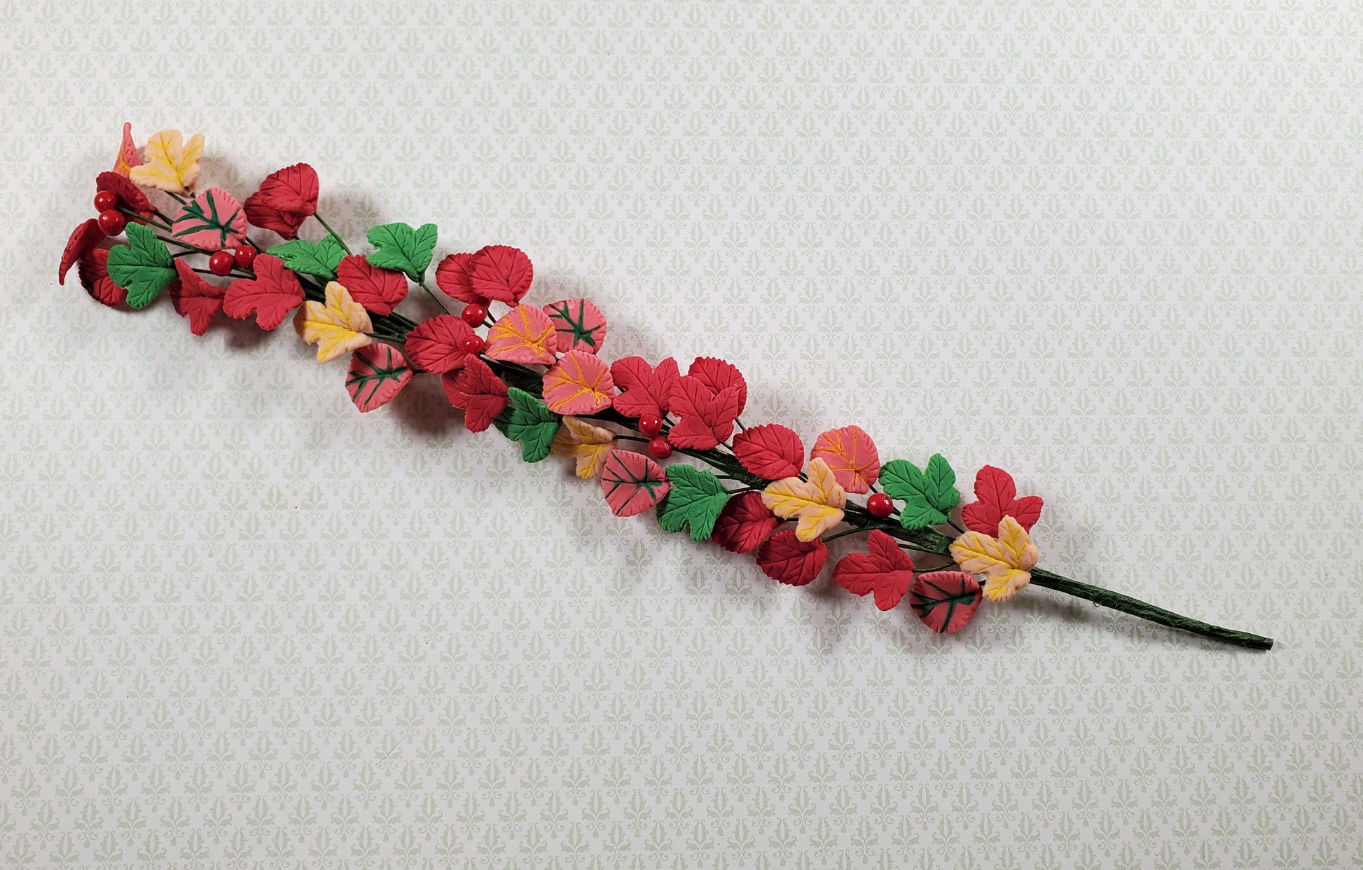 Dollhouse Autumn Vine Colorful Leaves 1:12 Scale Miniature Garden Plant