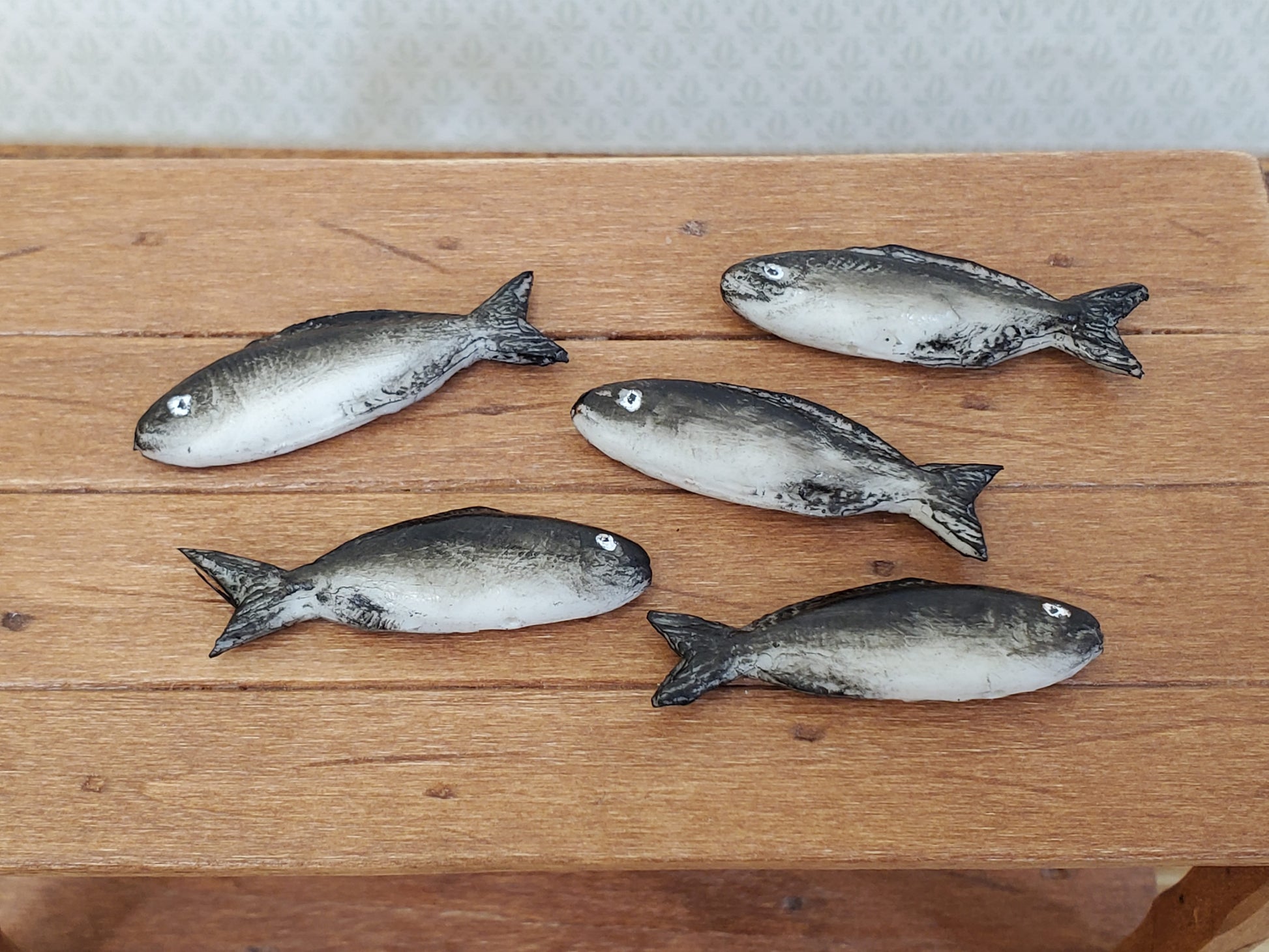 Miniature Fish Set of 5 for Dollhouse Food Seafood Grocer Grocery Store 1 1/4"