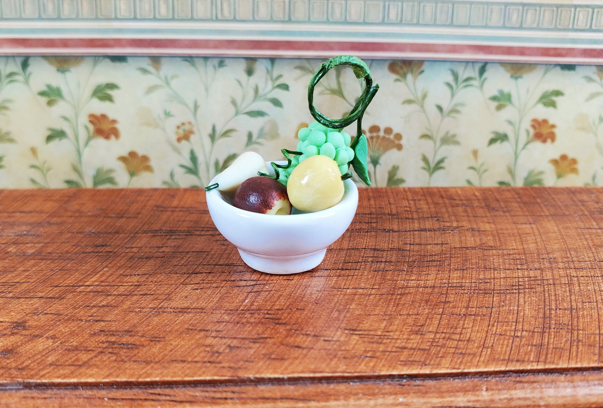 Dollhouse White Footed Ceramic Bowl Set of 2 1:12 Scale Miniature
