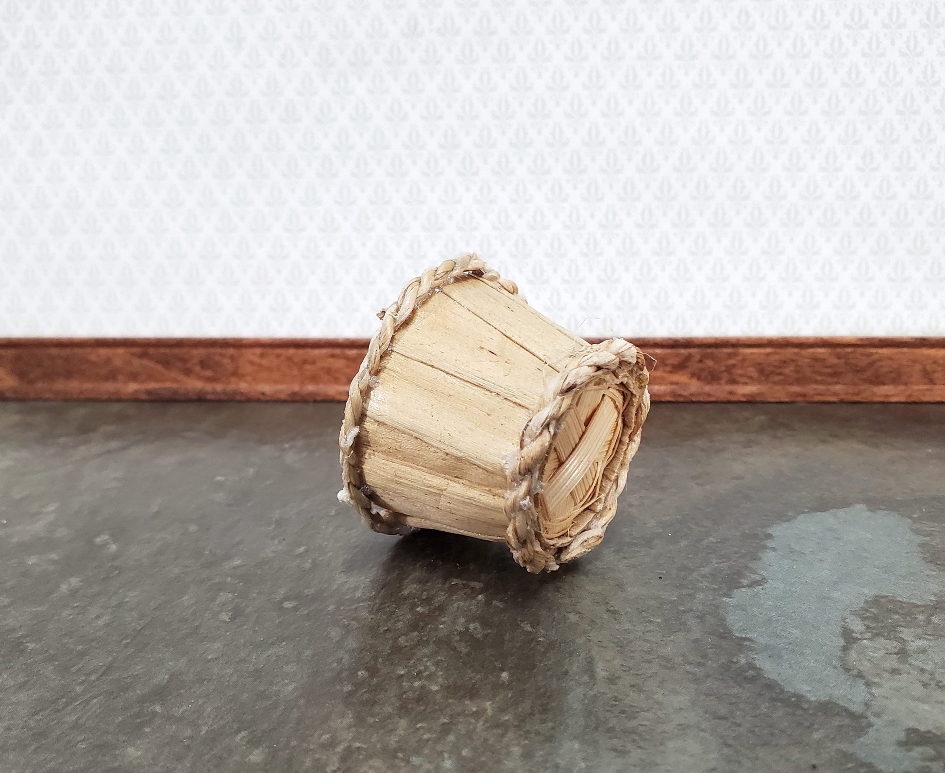 Dollhouse Bushel Basket Empty Natural Fiber 1:12 Scale Miniature