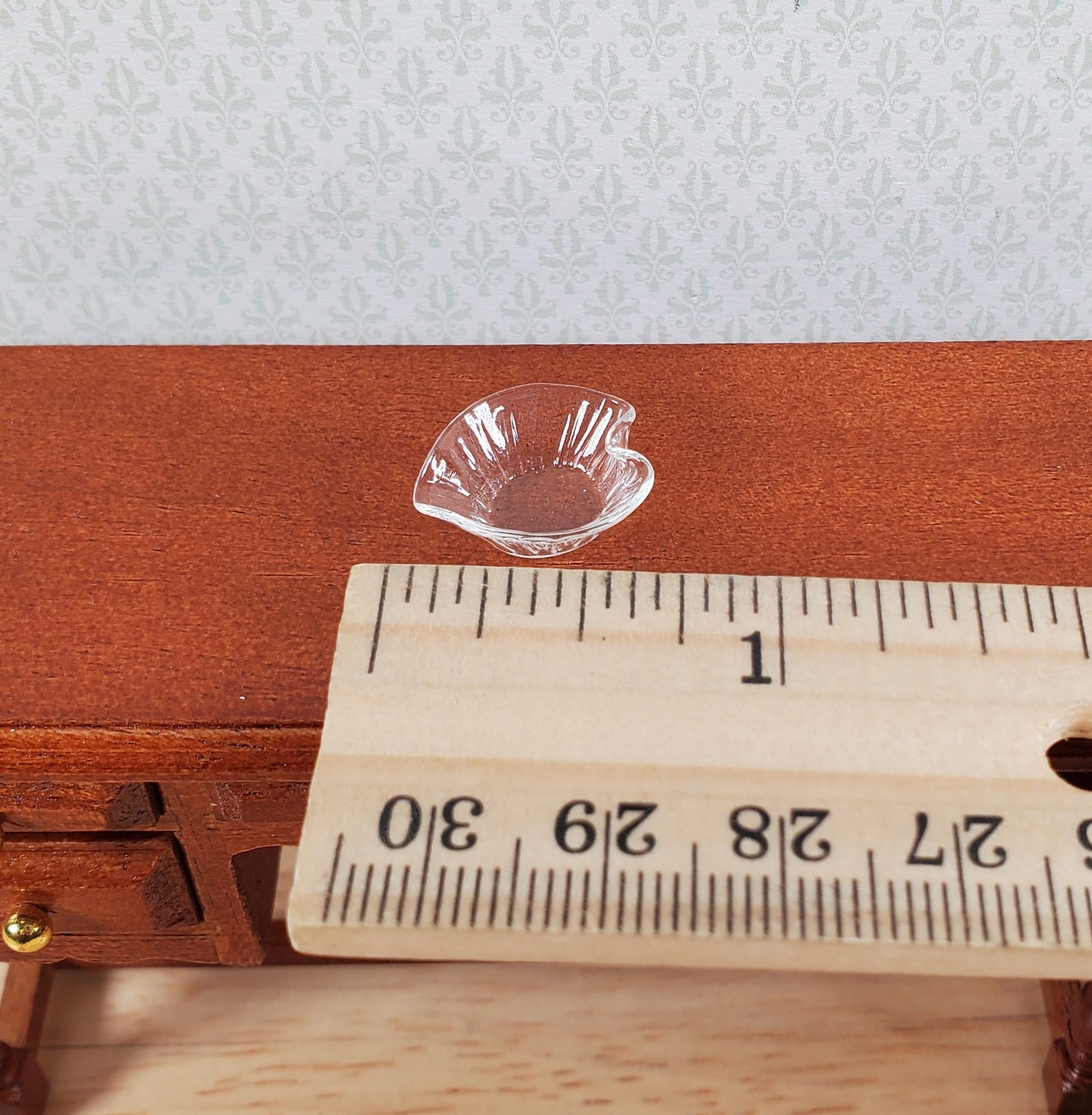 Dollhouse Heart Shaped Candy Bowl Glass 1:12 Scale Miniature Decor