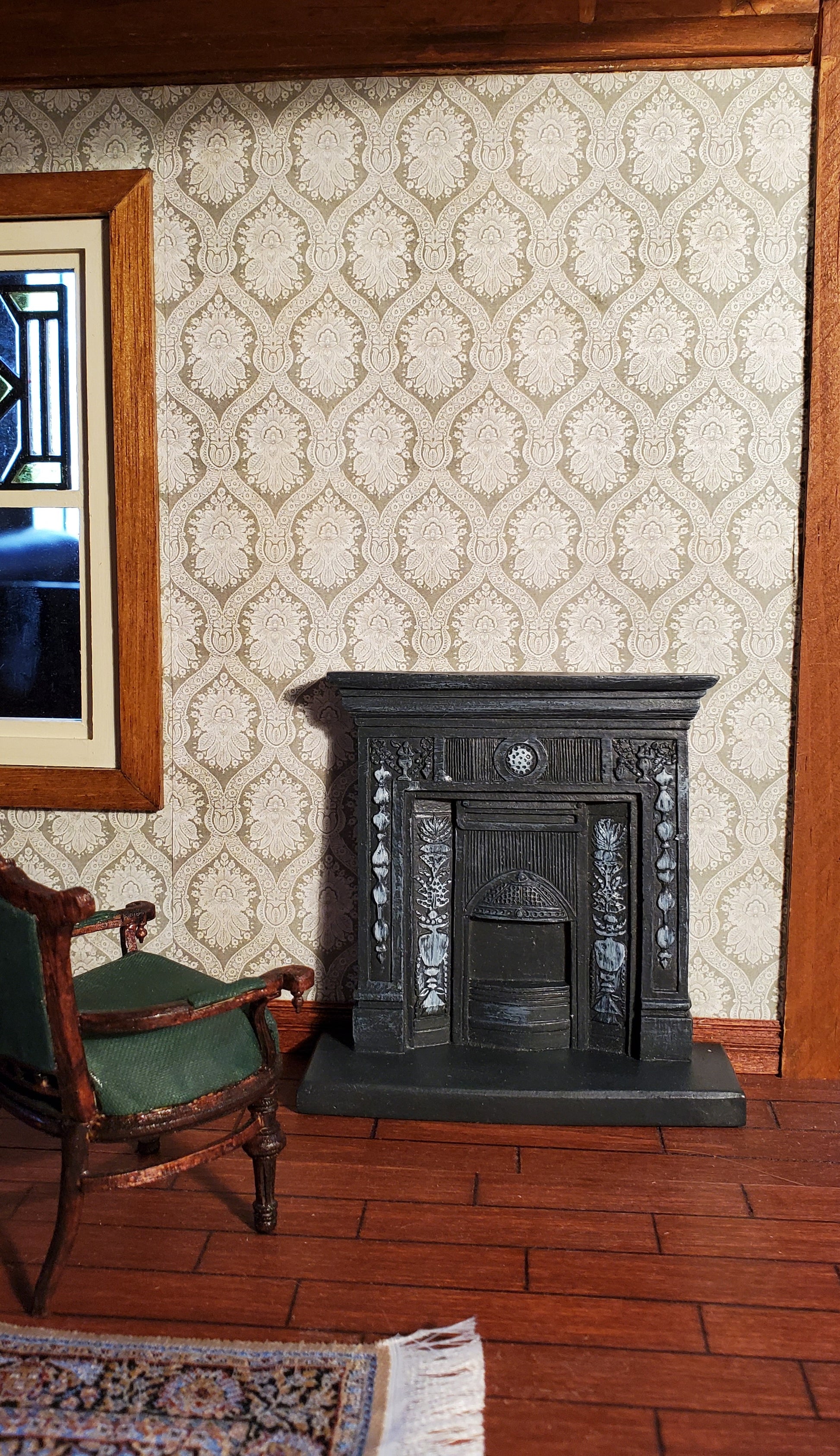 Dollhouse Miniature Fireplace Victorian Small Bedroom Resin Cast Iron Look 1:12 Scale