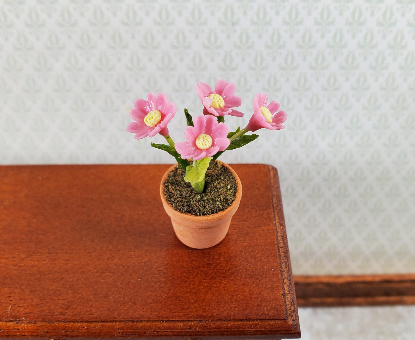 Dollhouse Potted Flowers Pink Daisy Plant 1:12 Scale Houseplant Garden in Terra Cotta Pot