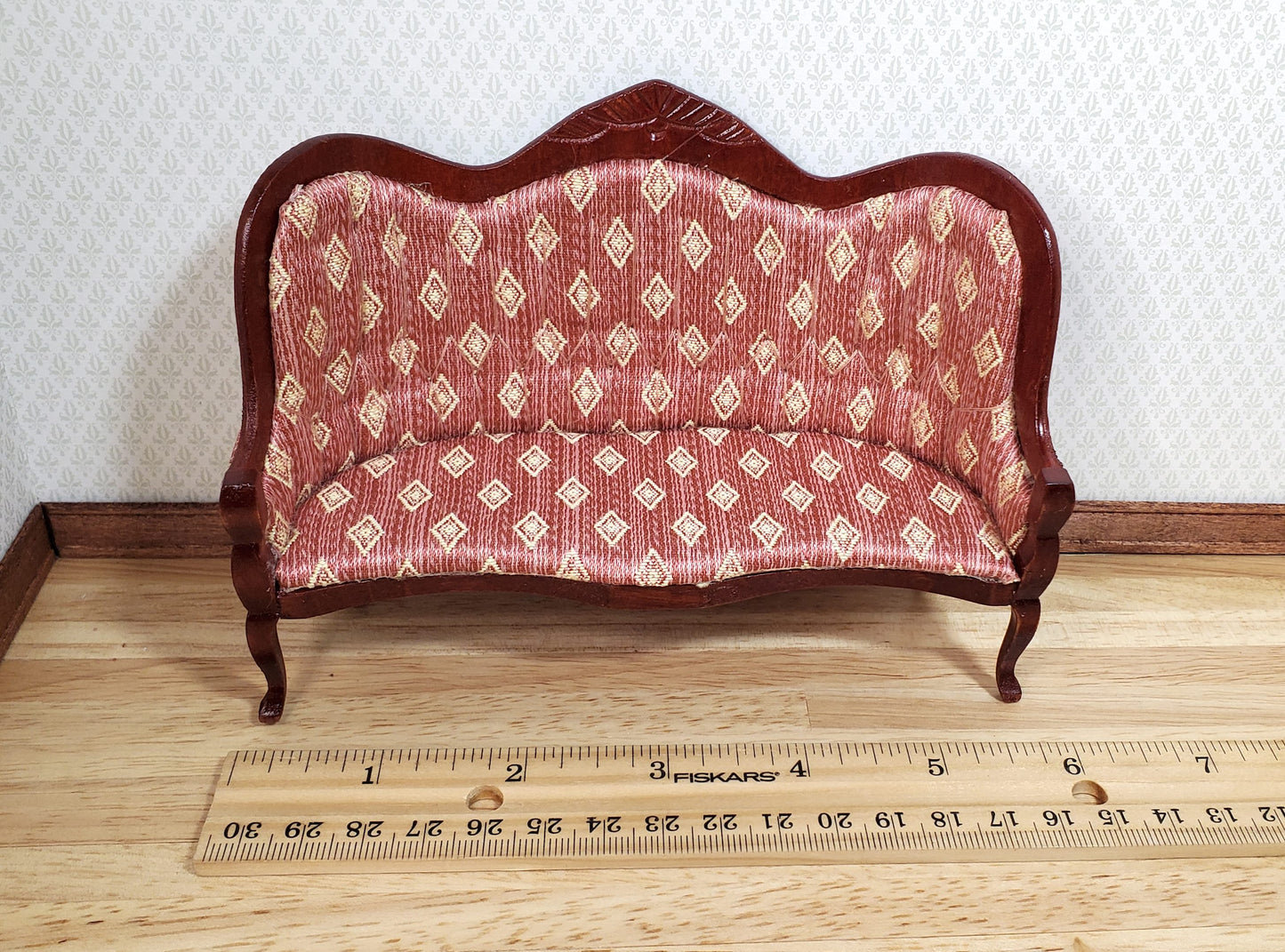 Dollhouse Victorian Sofa Couch Dark Pink 1:12 Scale Miniature Furniture