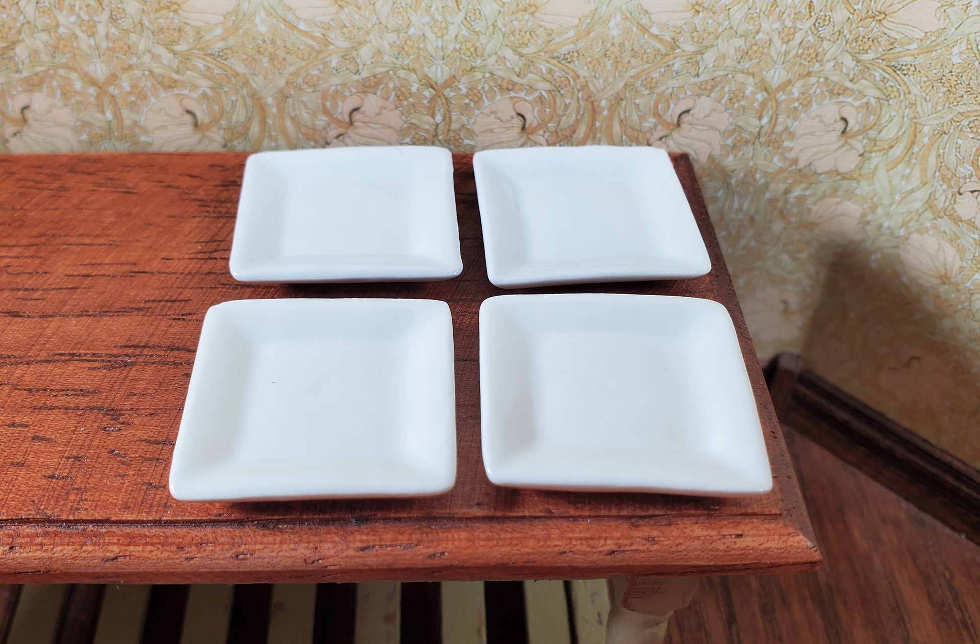 Dollhouse Large Square White Porcelain Plates Set of 4 1:12 Scale Miniature