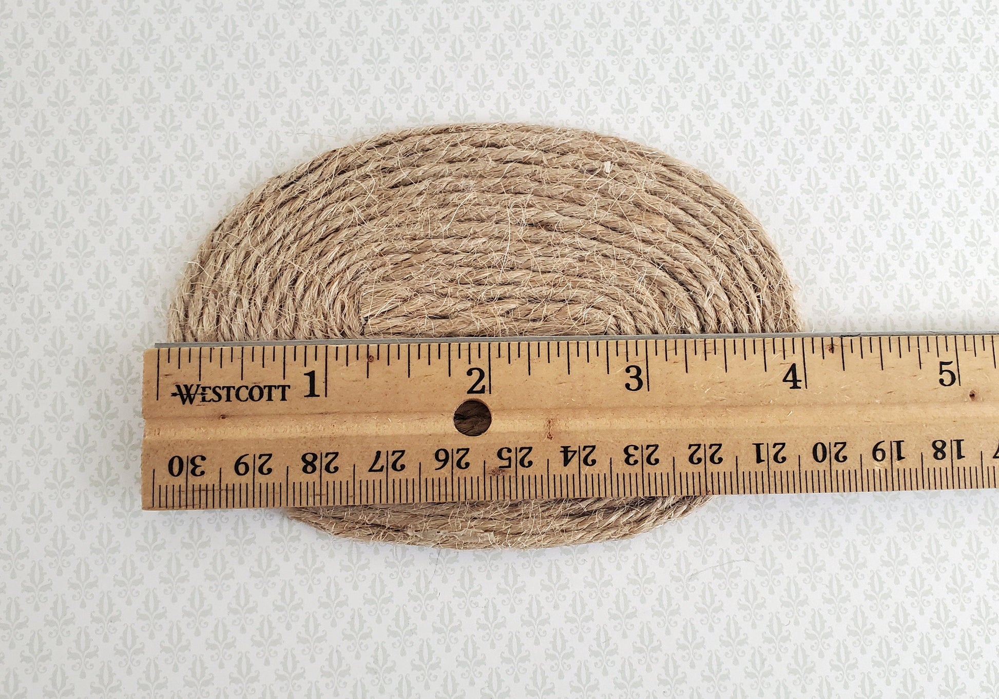 Dollhouse Miniature Oval Rush Mat Jute Twine Rug Small 1:12 Scale