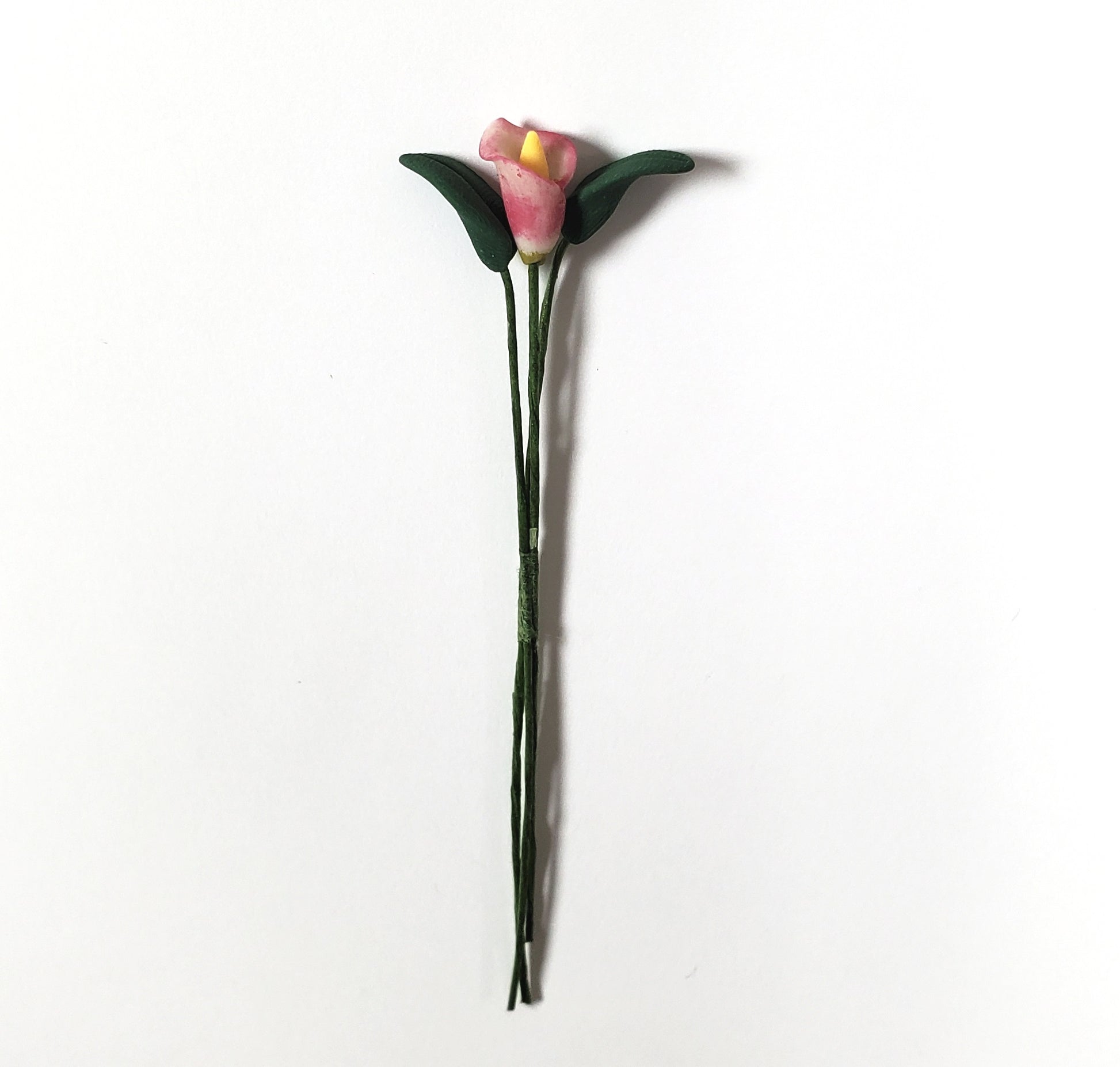 Dollhouse Pink Calla Lily Single Stem with Foliage 1:12 Scale Miniature