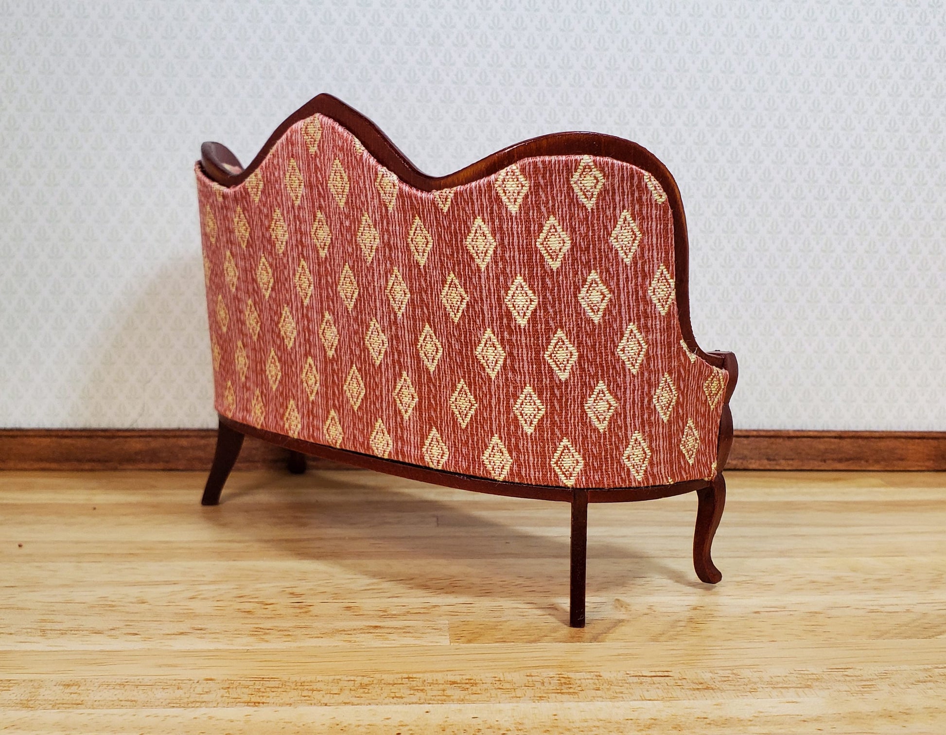 Dollhouse Victorian Sofa Couch Dark Pink 1:12 Scale Miniature Furniture