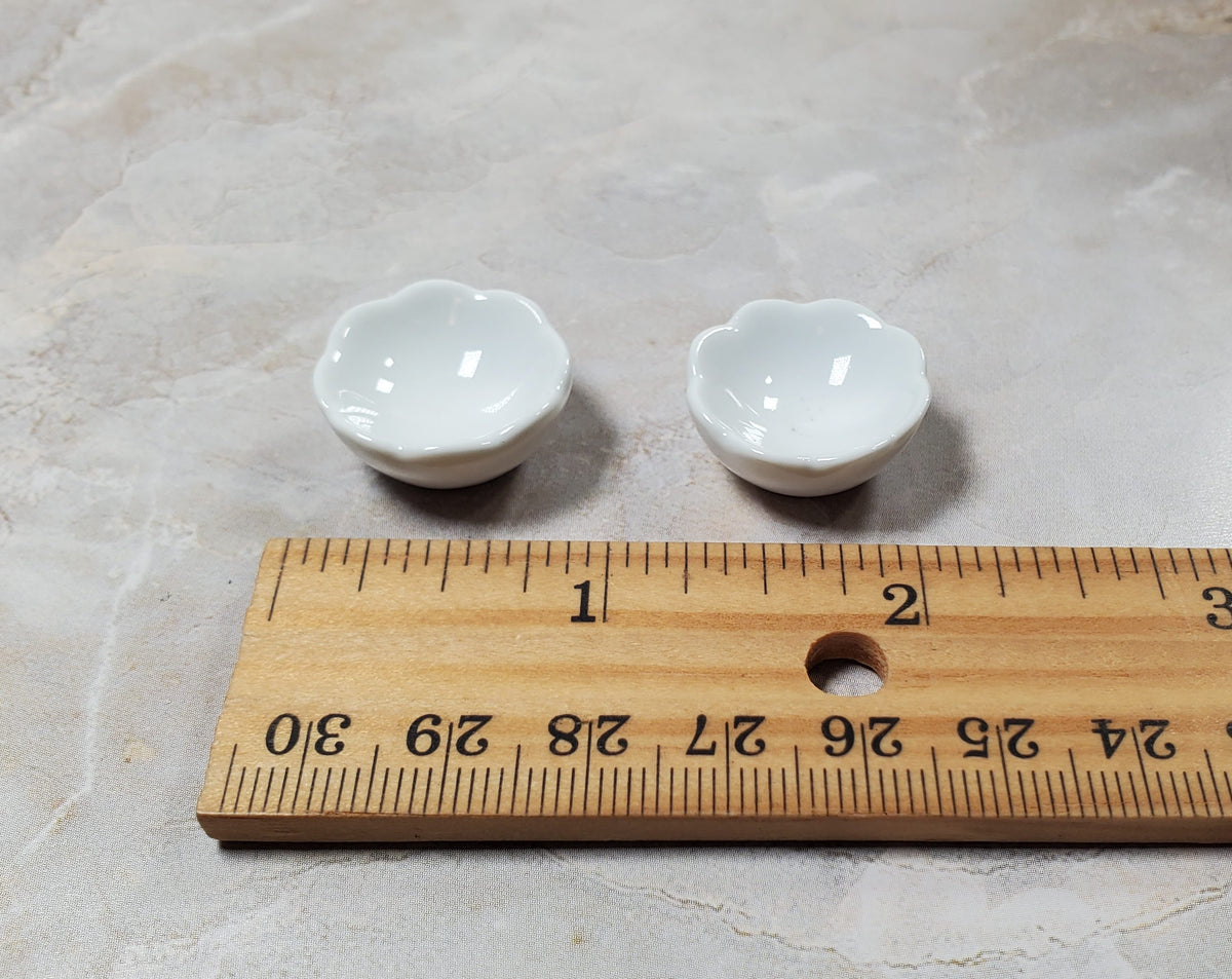 Dollhouse Scalloped Serving Bowls White Ceramic Set of 2 1:12 Scale Miniature