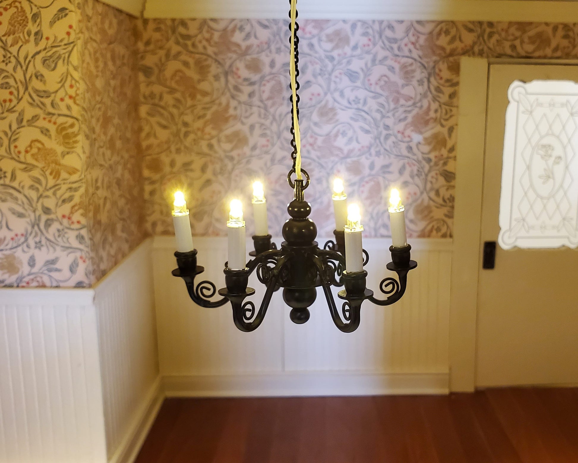 Dollhouse Battery Chandelier Light 6 Arm Black Scroll 1:12 Scale Miniature Lamp
