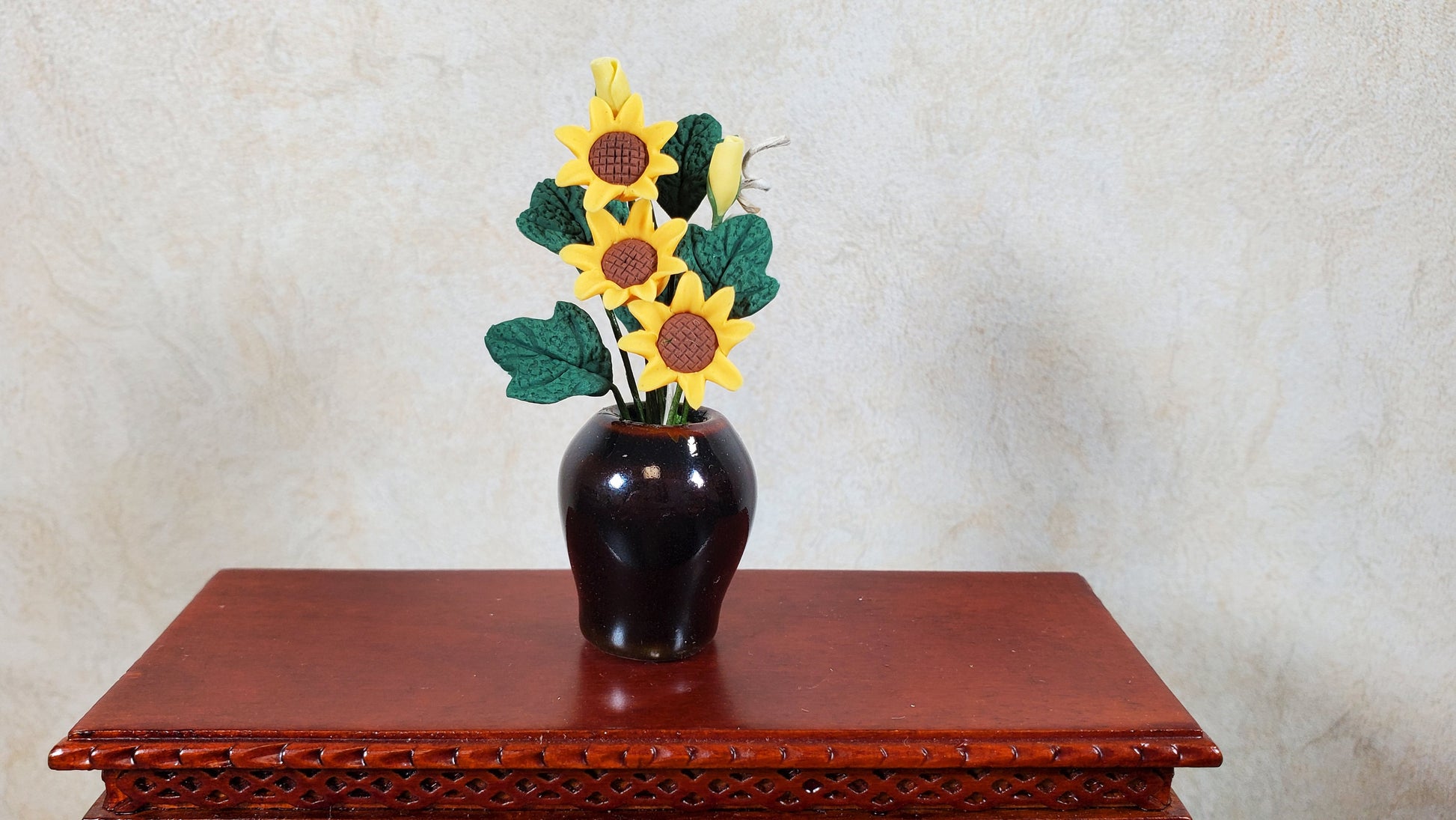 Dollhouse Sunflowers in Ceramic Black Vase 1:12 Scale Miniature Flowers