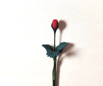 Dollhouse Red Rose Bud Single Stem with Foliage 1:12 Scale Miniature