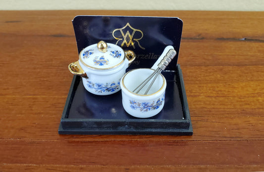 Dollhouse Miniatures Sauce Pan, Whisk & Pot Dishes Reutter Porcelain 1:12 Scale Blue White