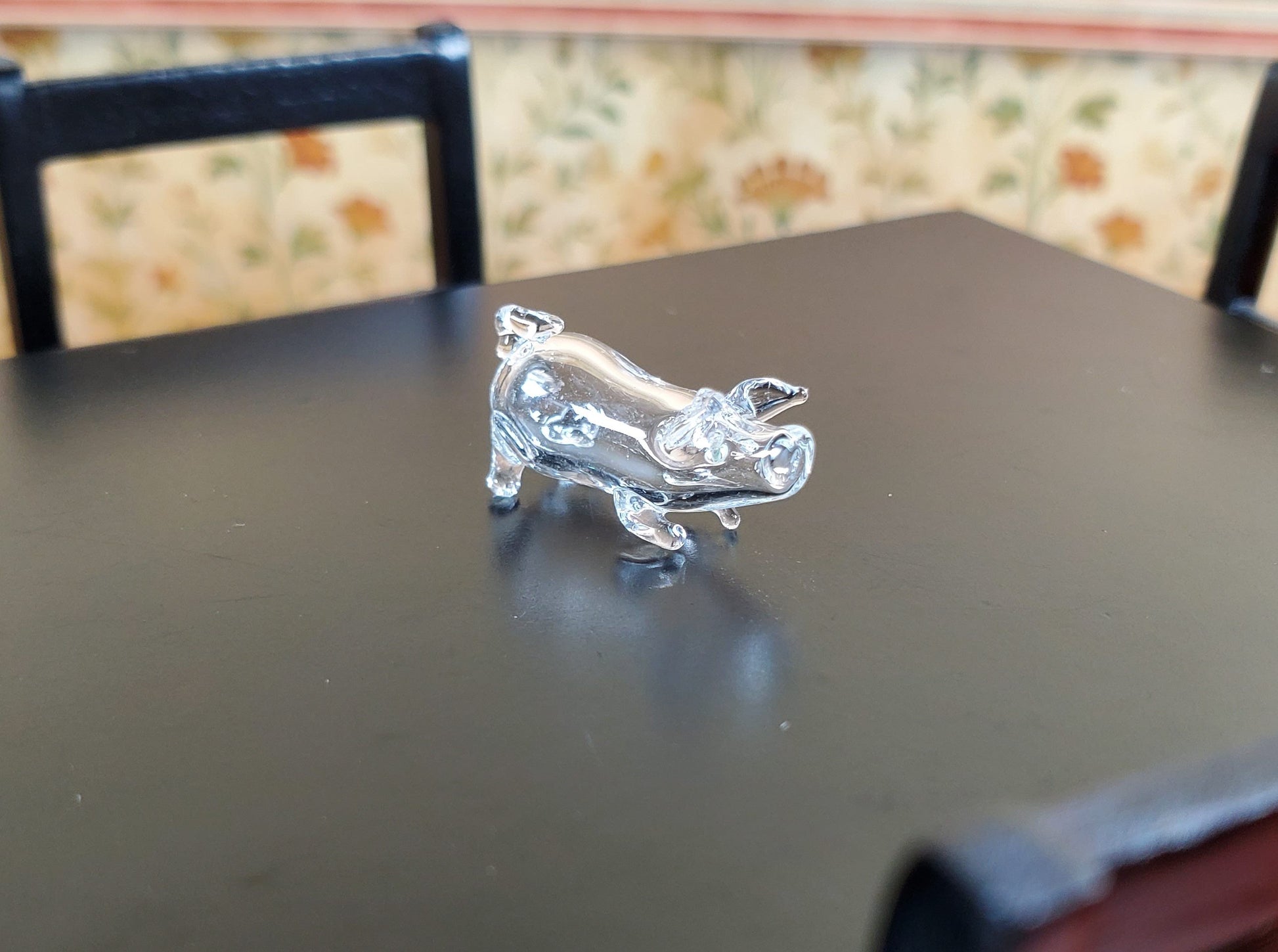 Miniature Small Glass Pig Centerpiece Sculpture 1:12 Scale Dollhouse