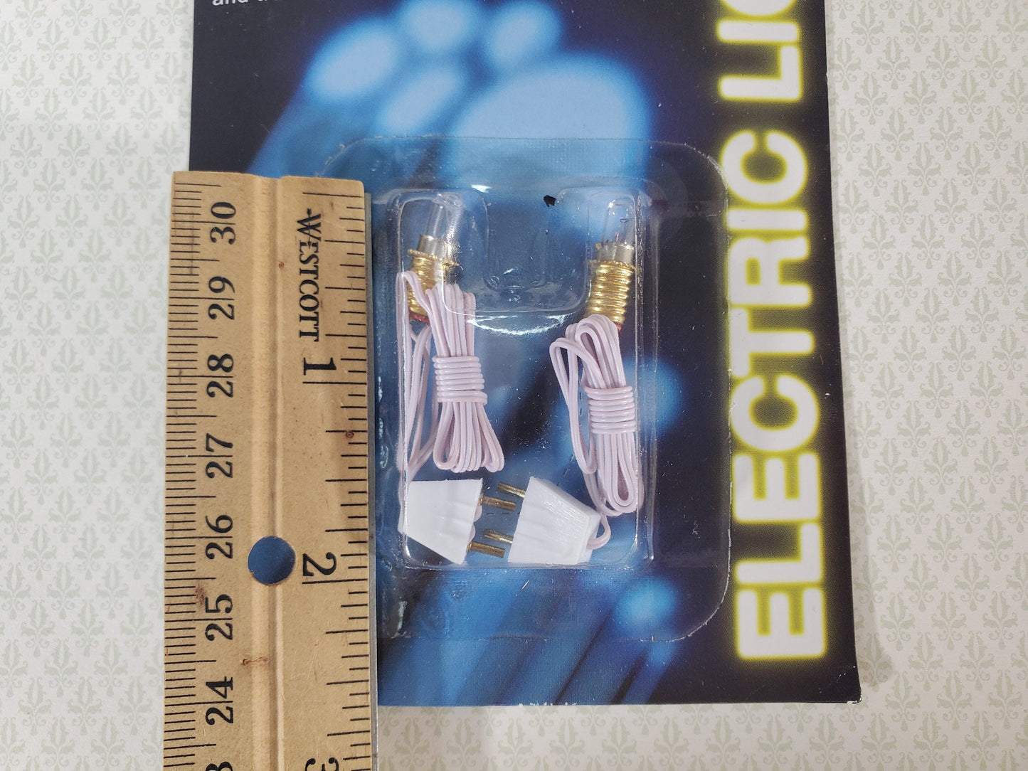 Dollhouse Screw Base Bulb Socket with Wire Plug & Replaceable Bulb x2 Miniatures DIY Lights
