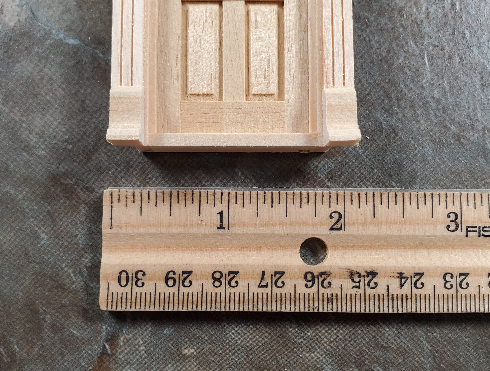 Dollhouse HALF SCALE 1:24 Exterior Yorktown Door Wood HWH6014 Houseworks