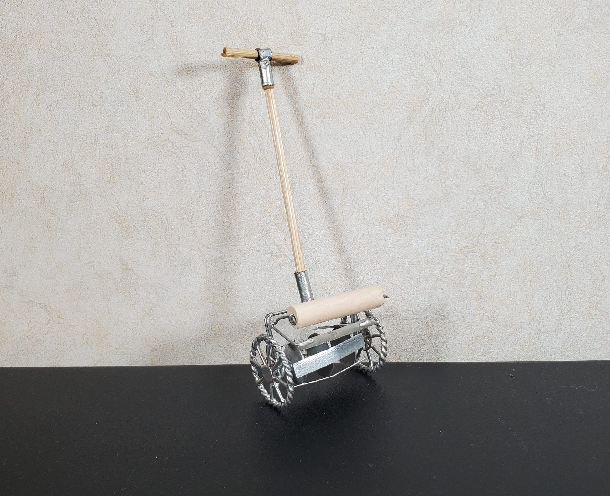 Dollhouse Push Lawn Mower for the Garden or Yard Metal 1:12 Scale Miniature