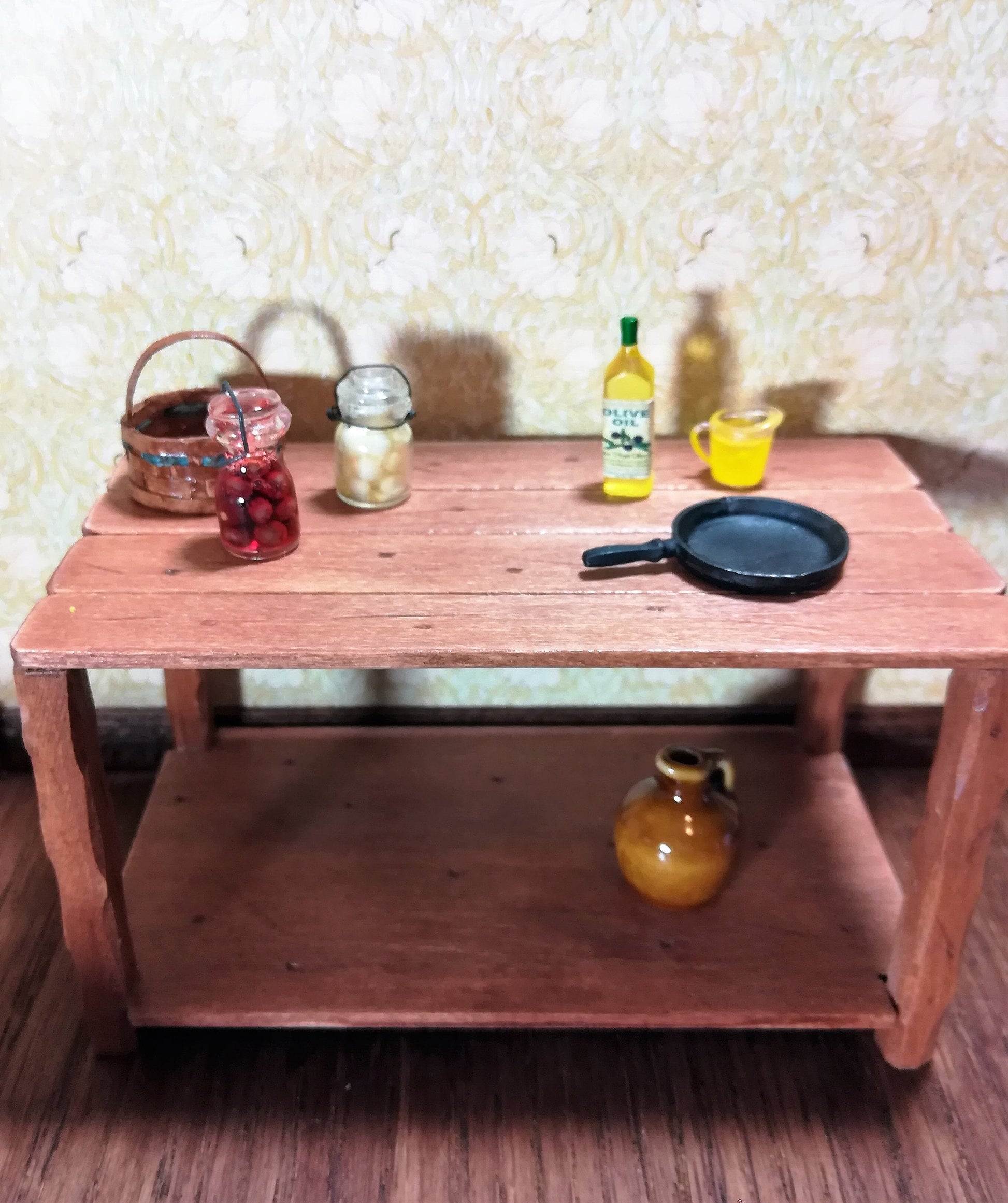 Dollhouse Miniature Frying Pan Cast Iron Look Painted Metal 1:12 Scale Kitchen