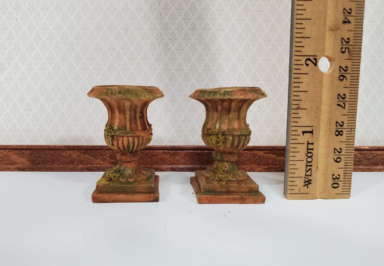 Dollhouse Urn Planter (x2) Cast Resin 1:12 Aged Tan A1441A by Falcon Miniatures