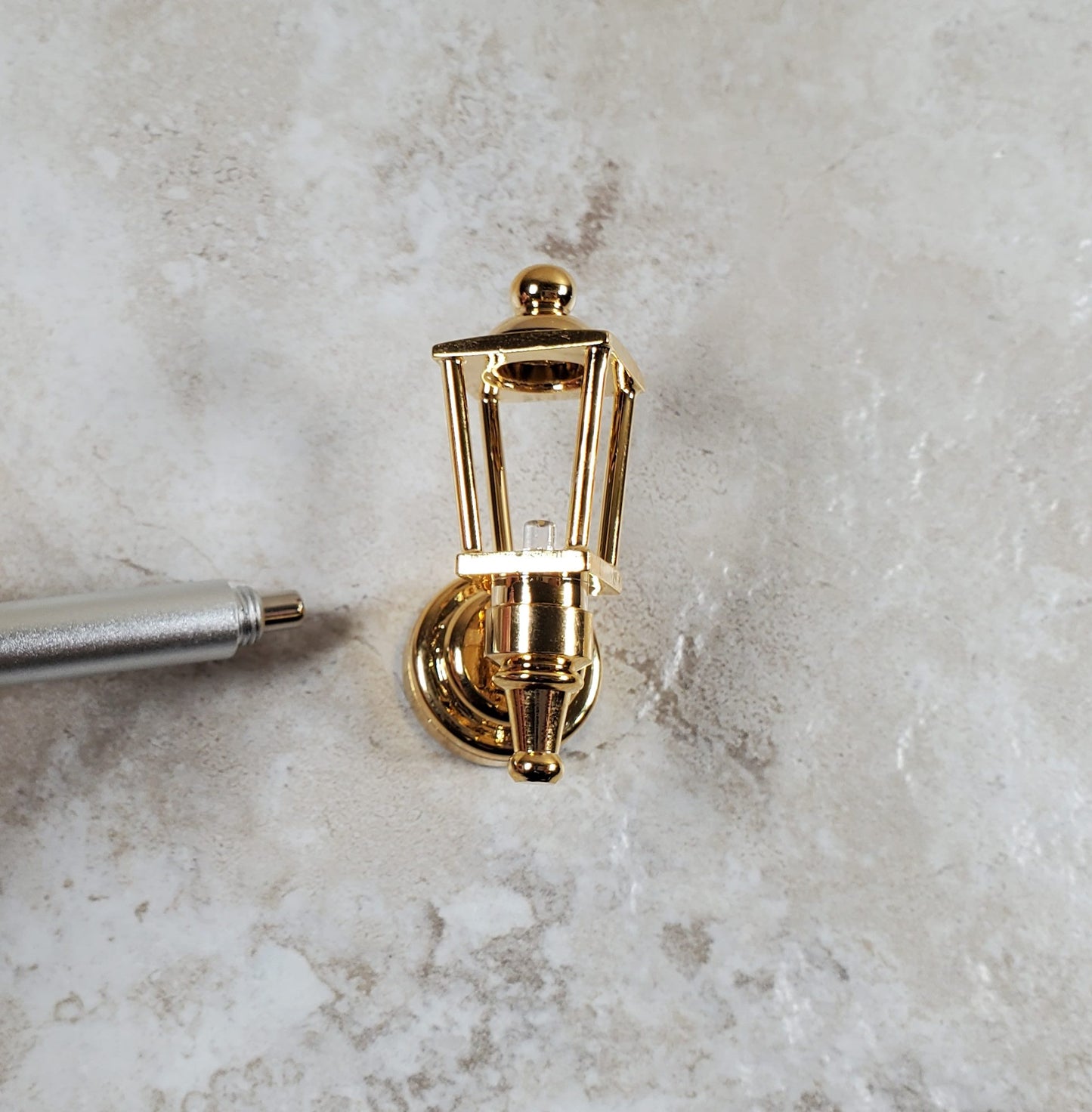 Dollhouse Coach Lamp Gold Metal Large Wand Battery Operated 1:12 Scale Miniature