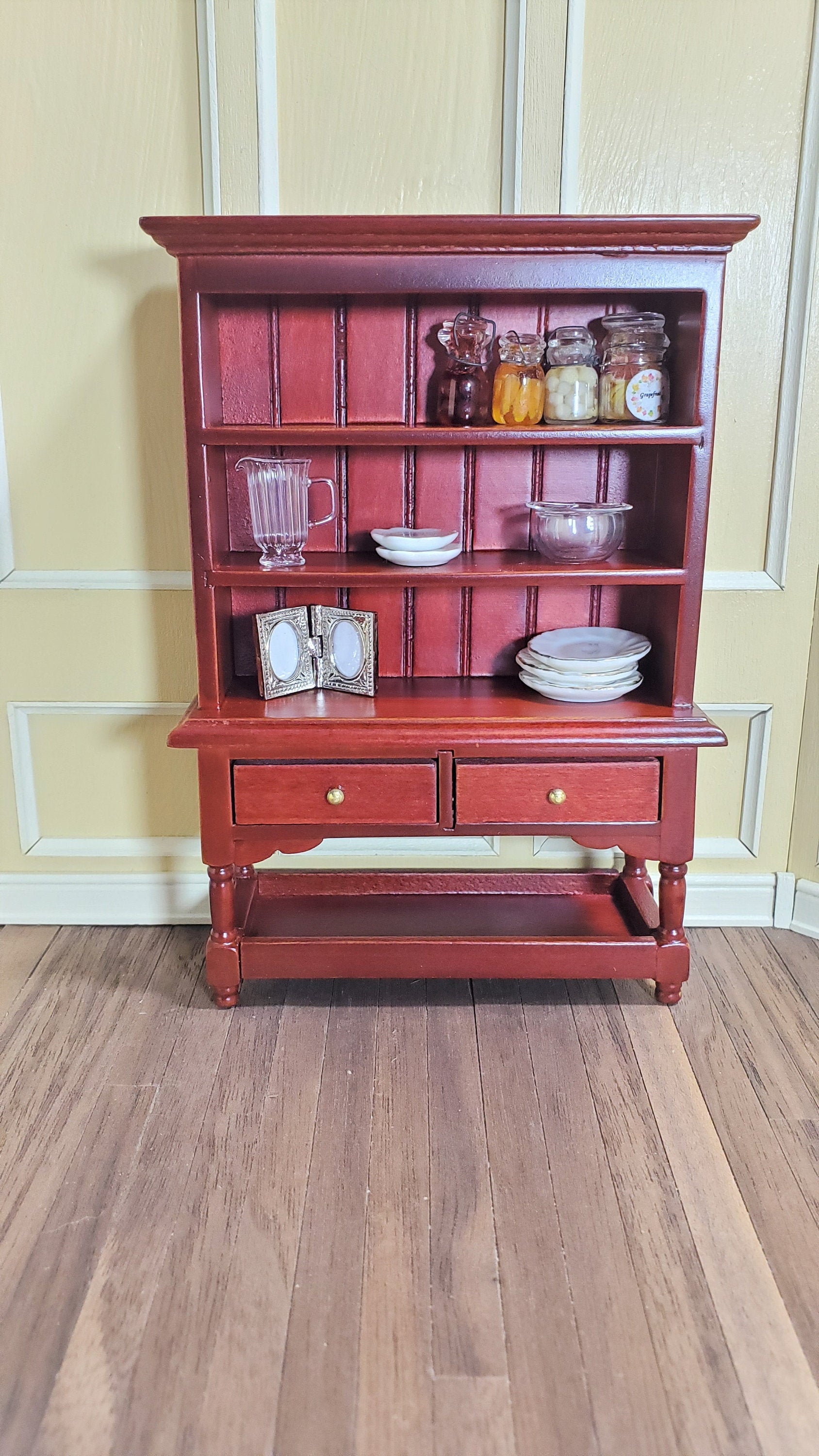 Dollhouse Miniature Welsh Kitchen Cabinet Cupboard 1:12 Scale Mahogany Finish