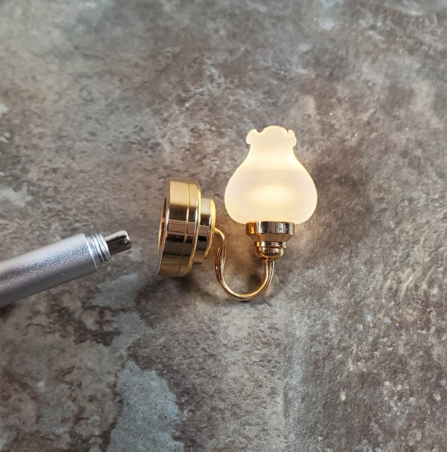 Dollhouse Battery Light Single Tulip Sconce Wand Operated 1:12 Scale Miniature